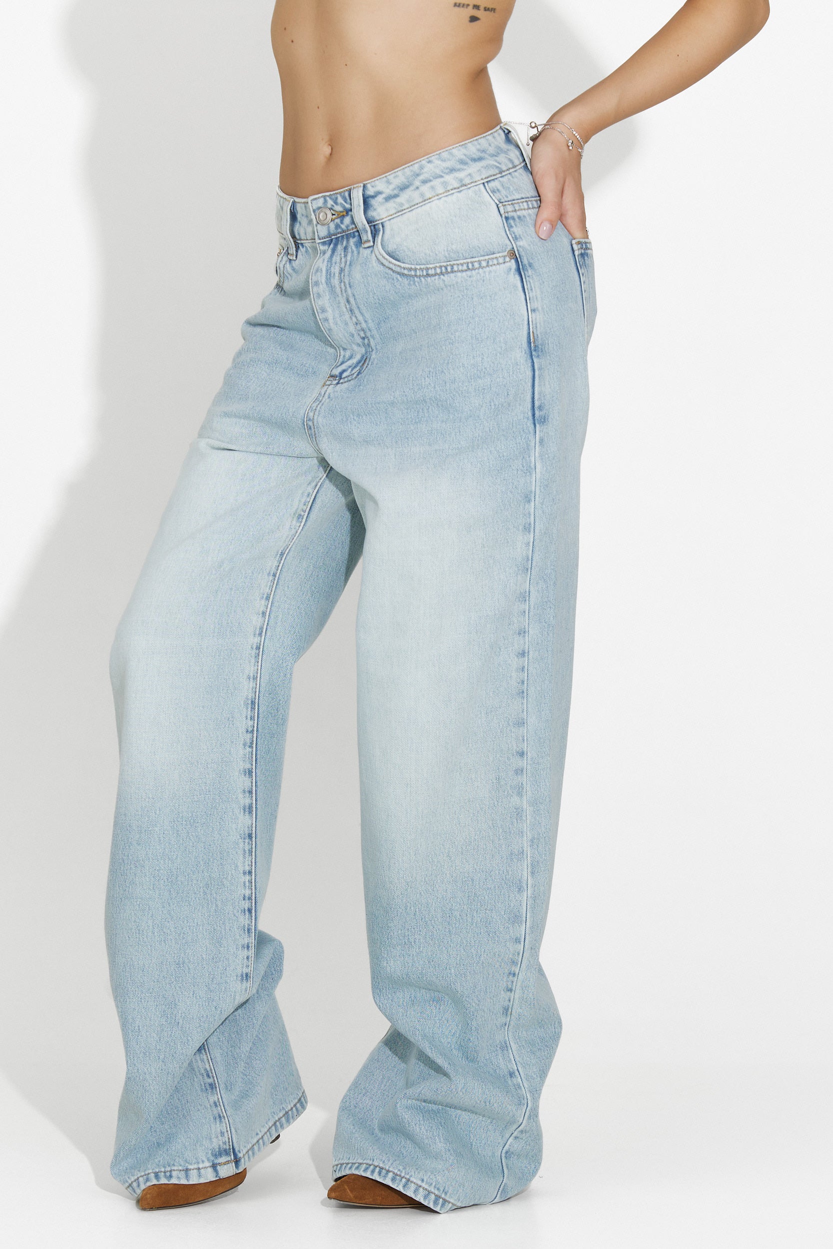 Aurenza Bogas Női Kék Farmer Nadrág Casual Stílusban