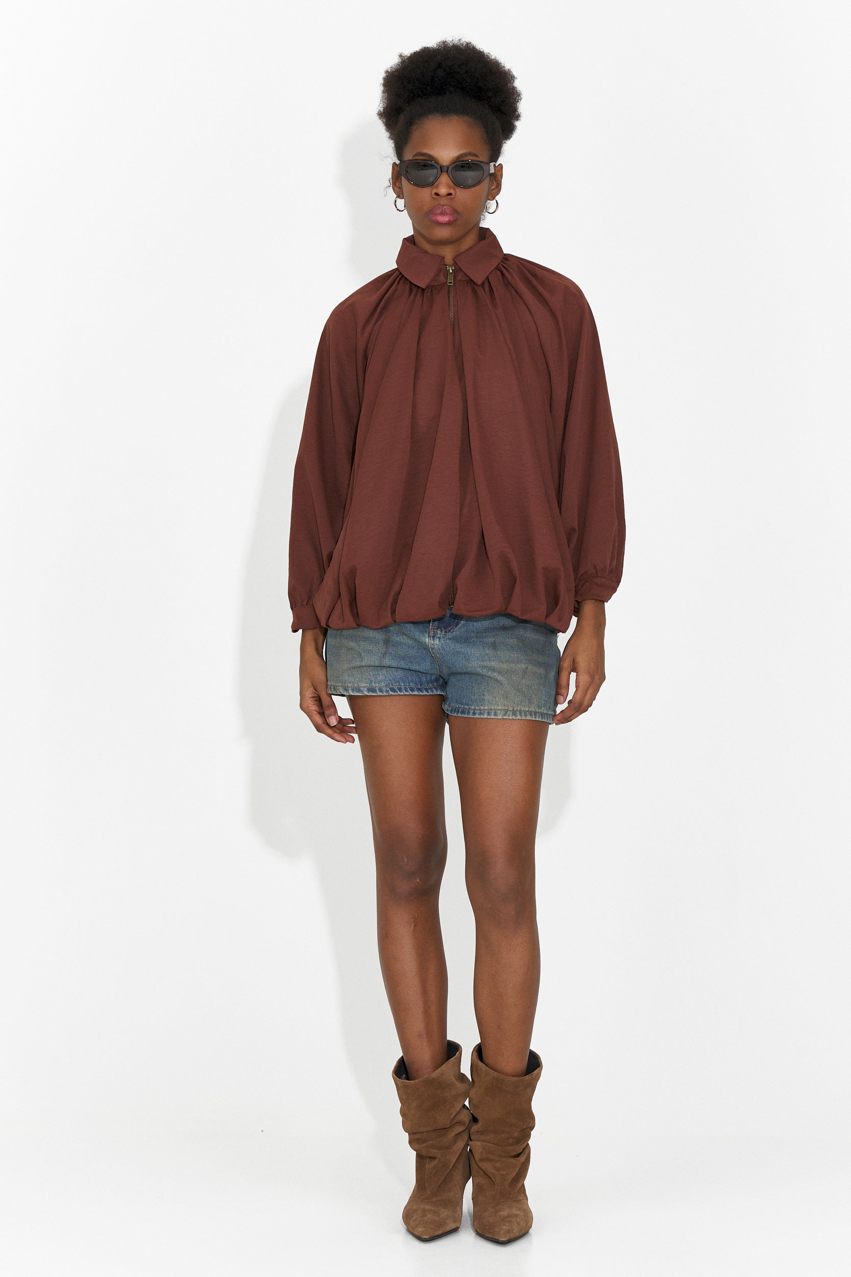 Női világoskék rövid, lezser farmernadrág Cherele Bogas