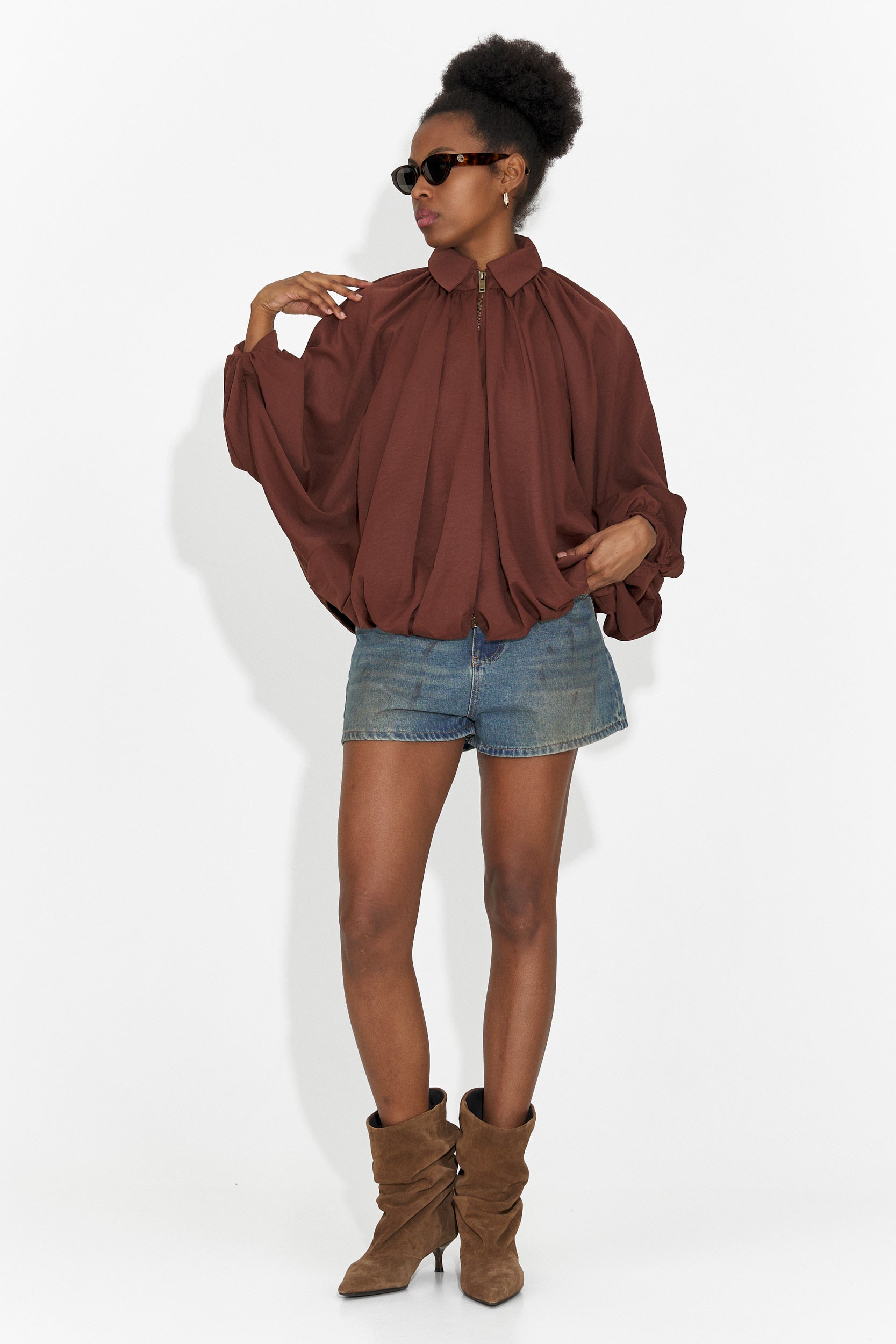 Női világoskék rövid, lezser farmernadrág Cherele Bogas