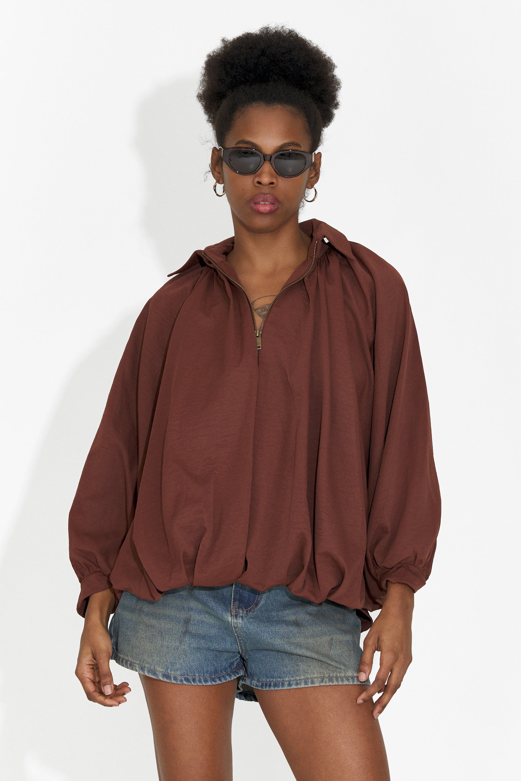 Női világoskék rövid, lezser farmernadrág Cherele Bogas