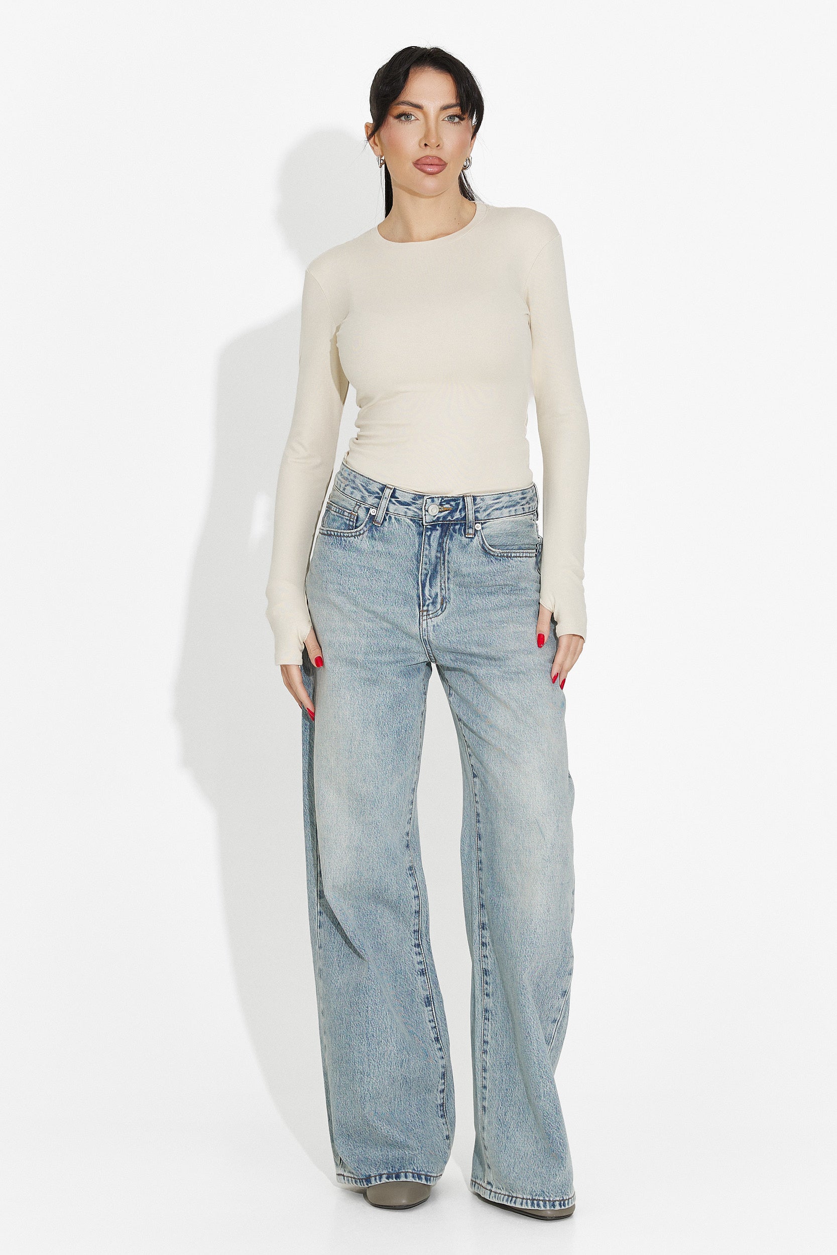 Női alkalmi bézs blúz Kisena bogas