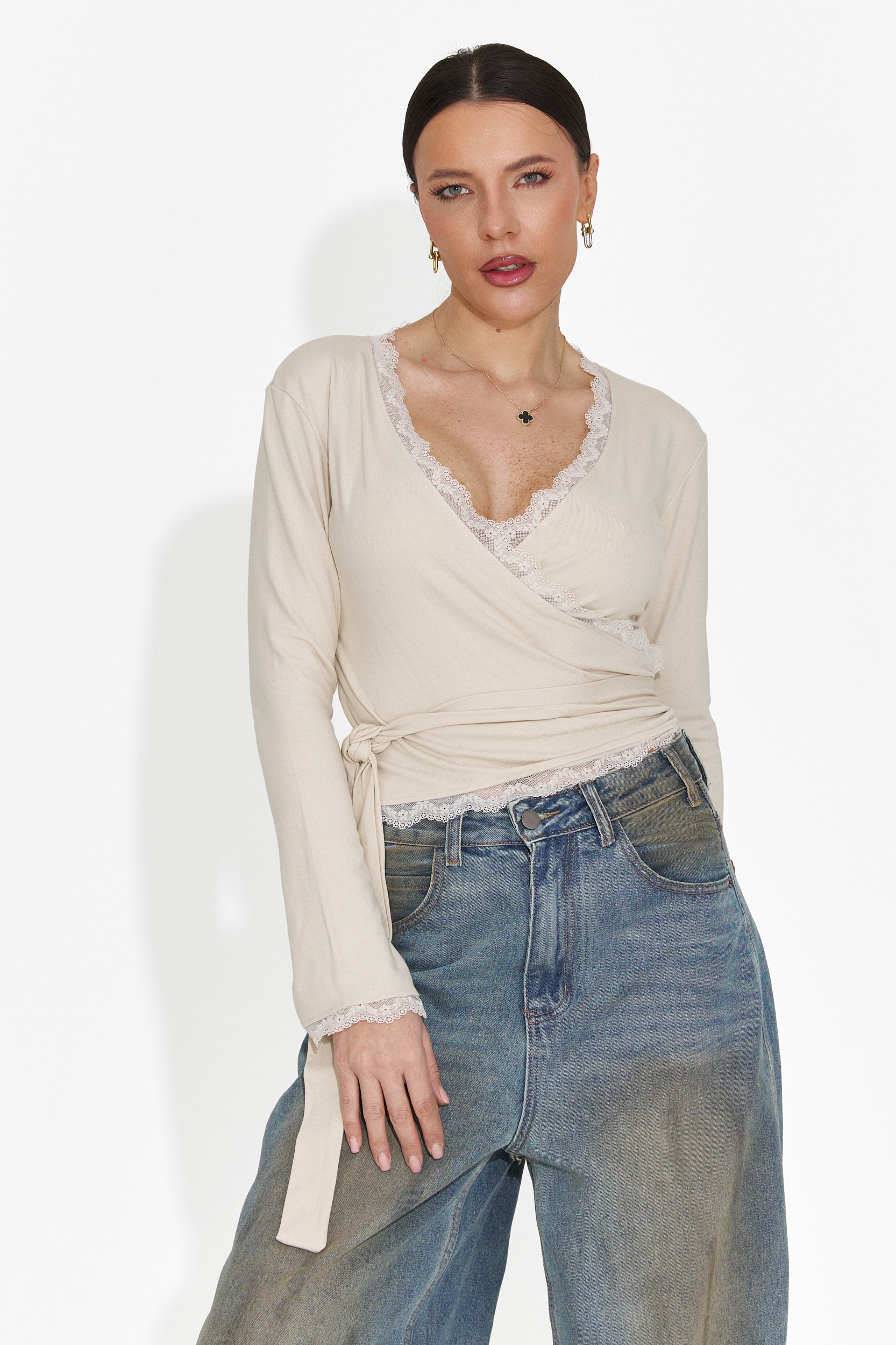 Női alkalmi bézs blúz Zaneta Bogas