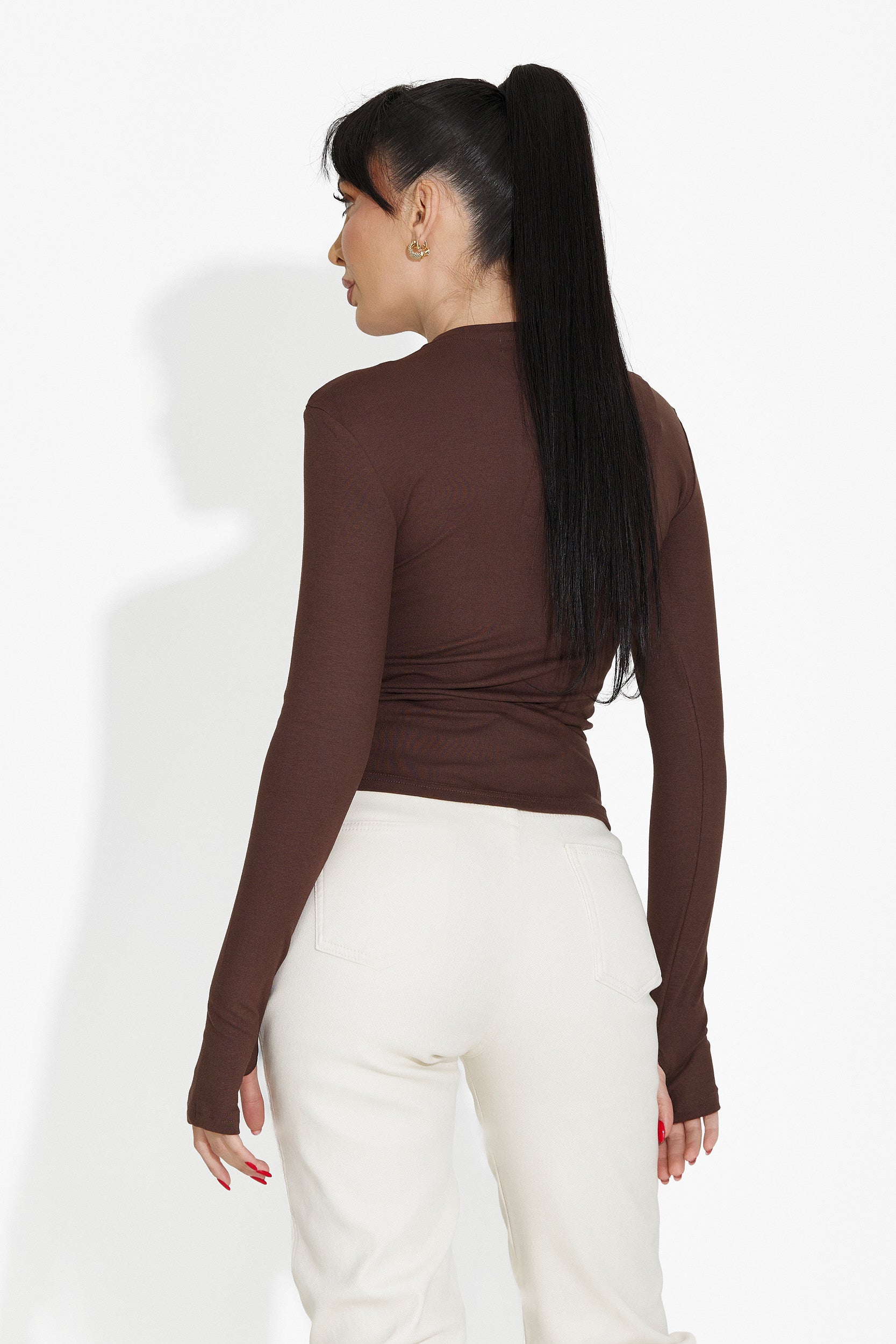 Női alkalmi barna blúz Kisena bogas