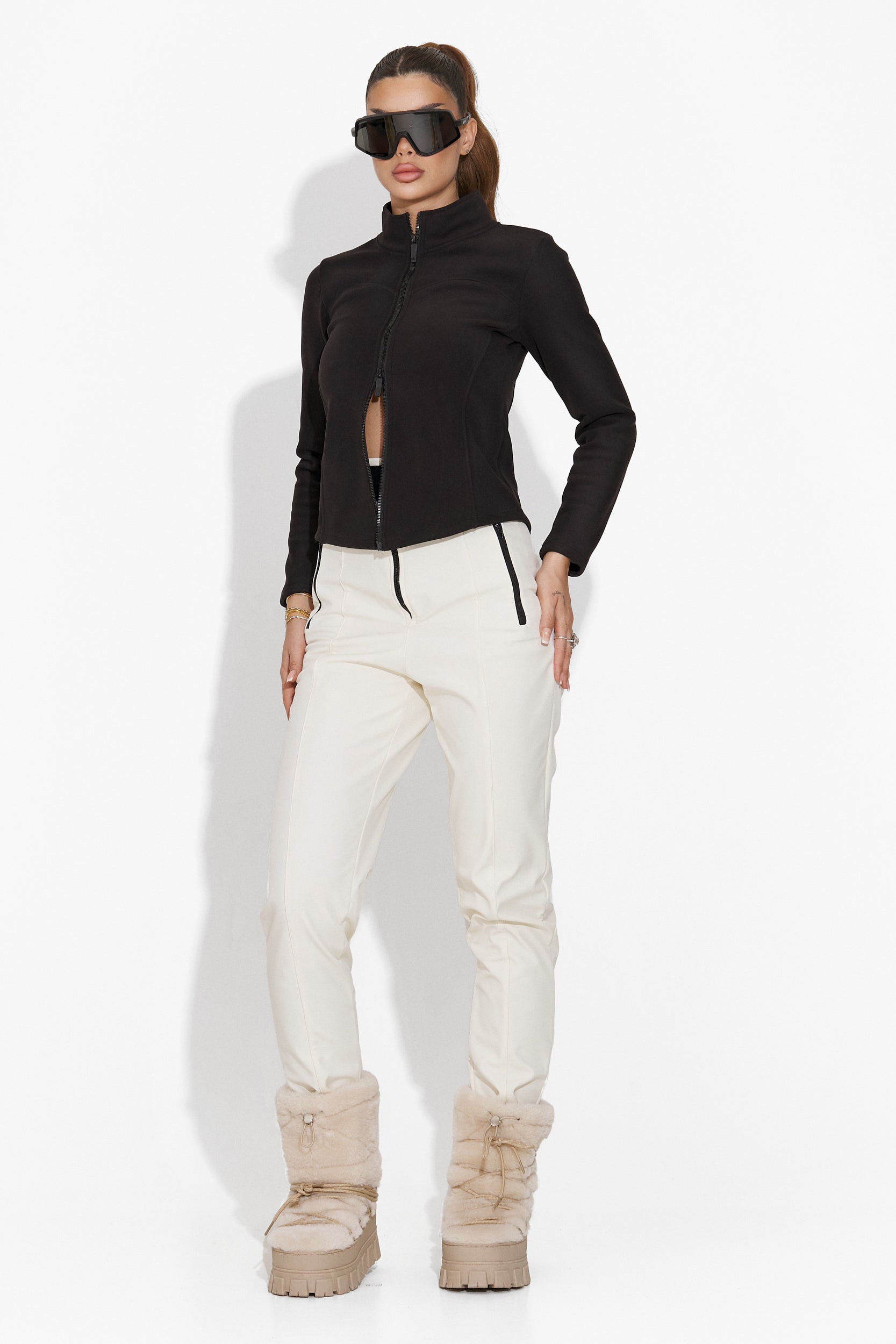 Petronila Bogas alkalmi fekete női blúz