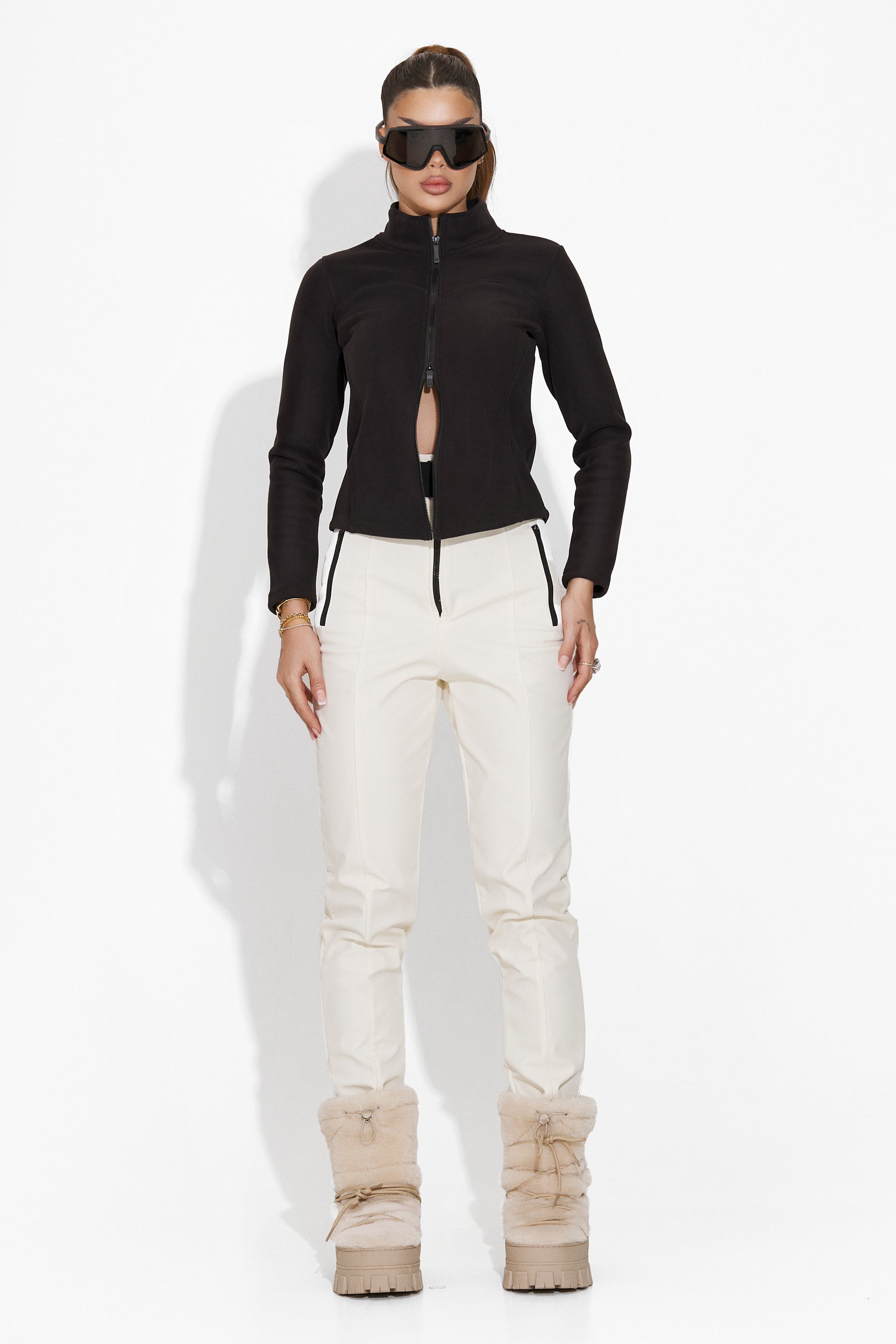 Petronila Bogas alkalmi fekete női blúz