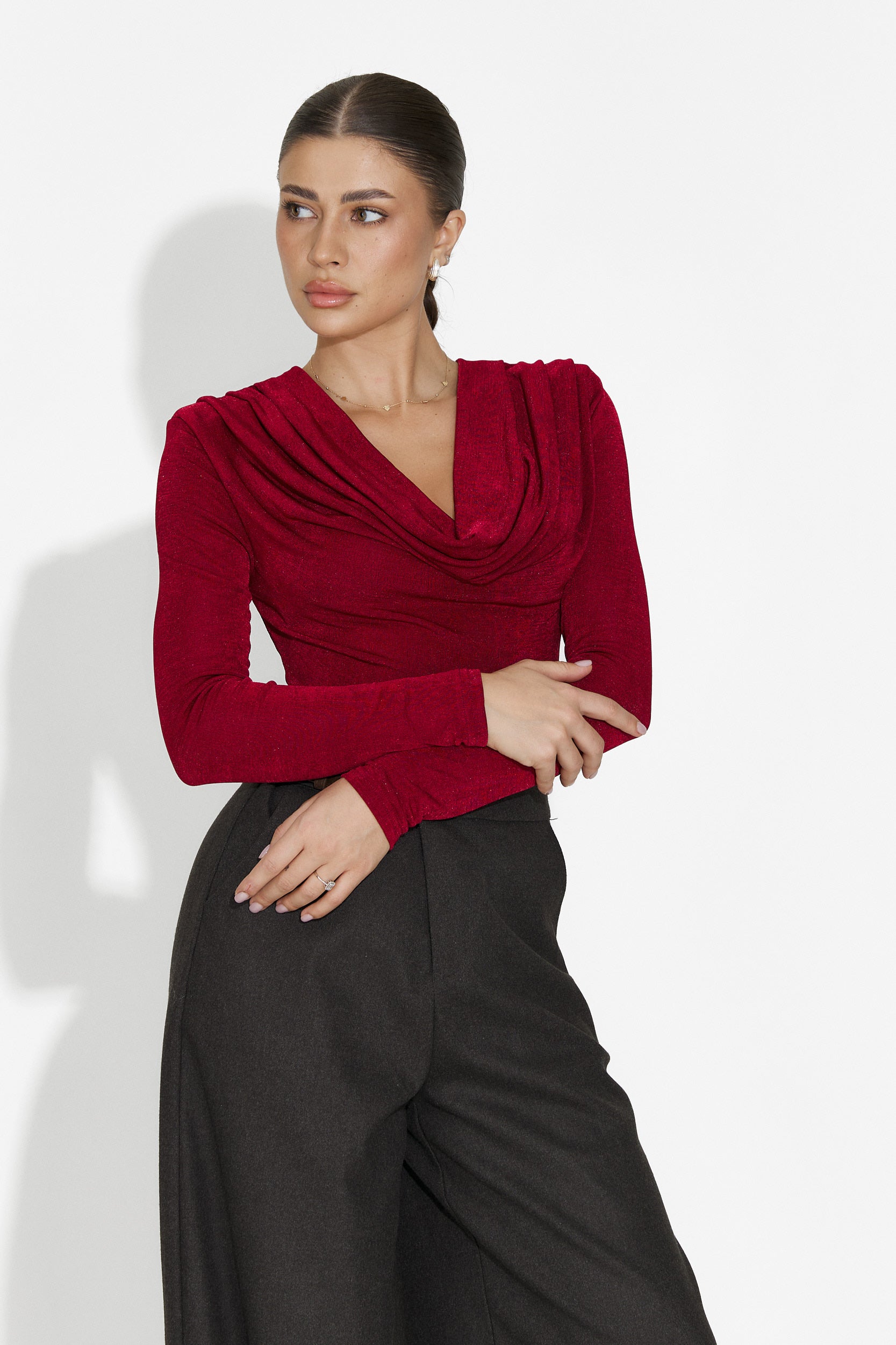 Elegáns Piros Sikada Bogas Női Testhez Simuló Ruházat