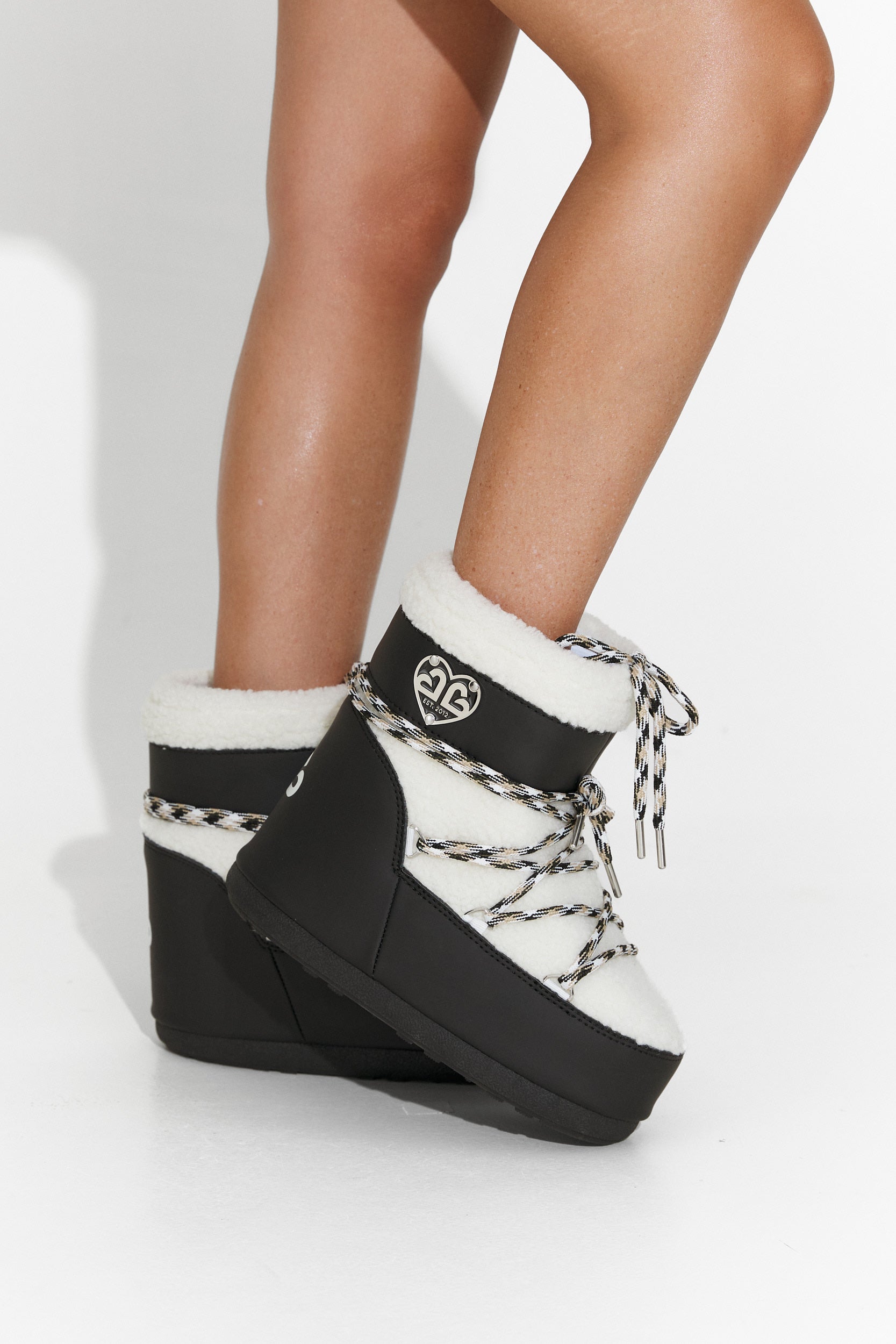 Női csizma fekete Rovira Bogas