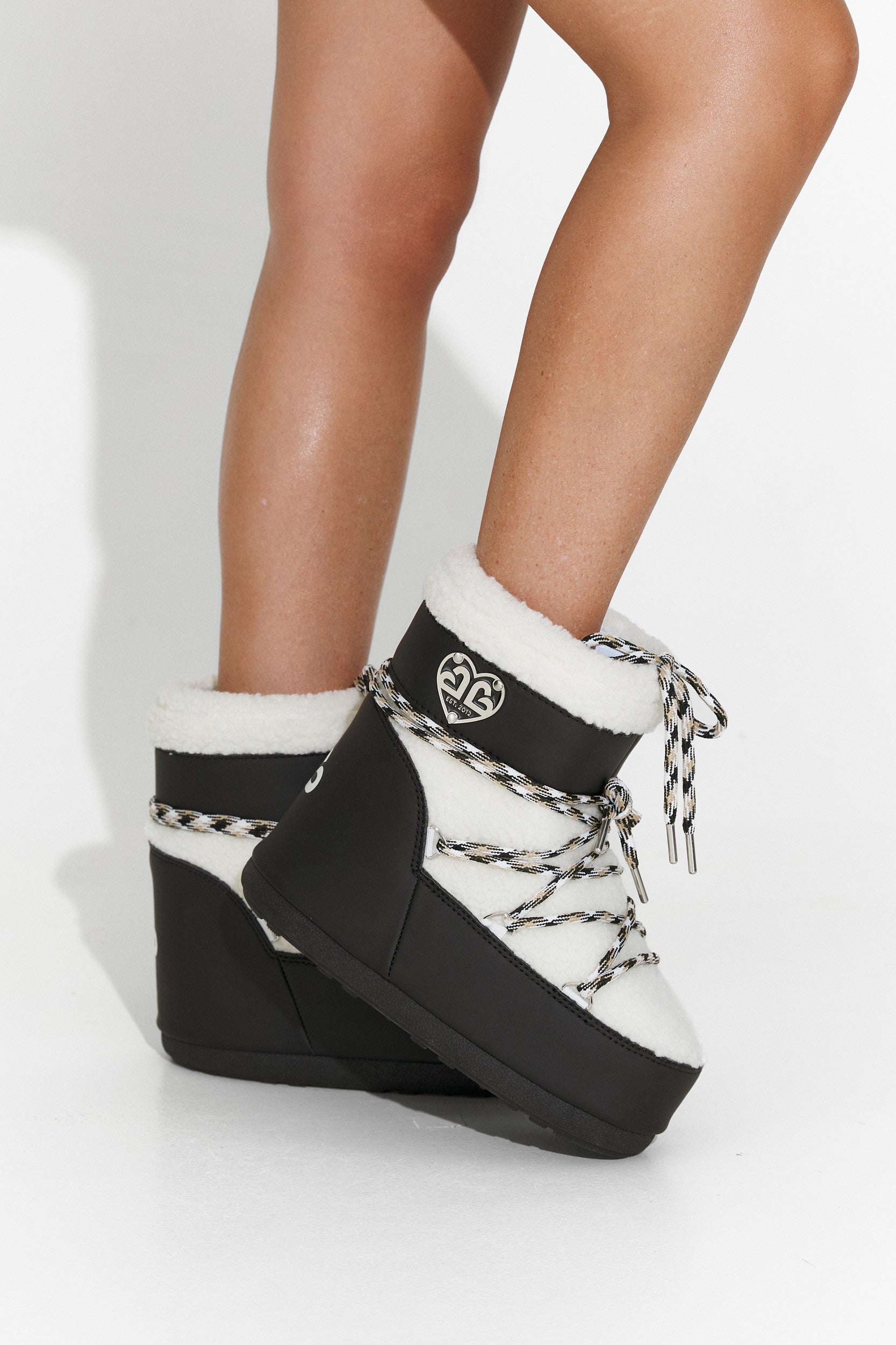 Női csizma fekete Rovira Bogas