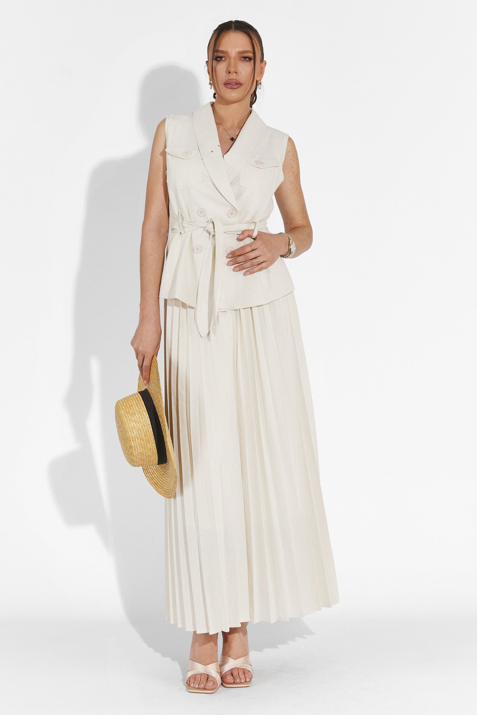 Timothy Bogas bézs szoknyakosztüm