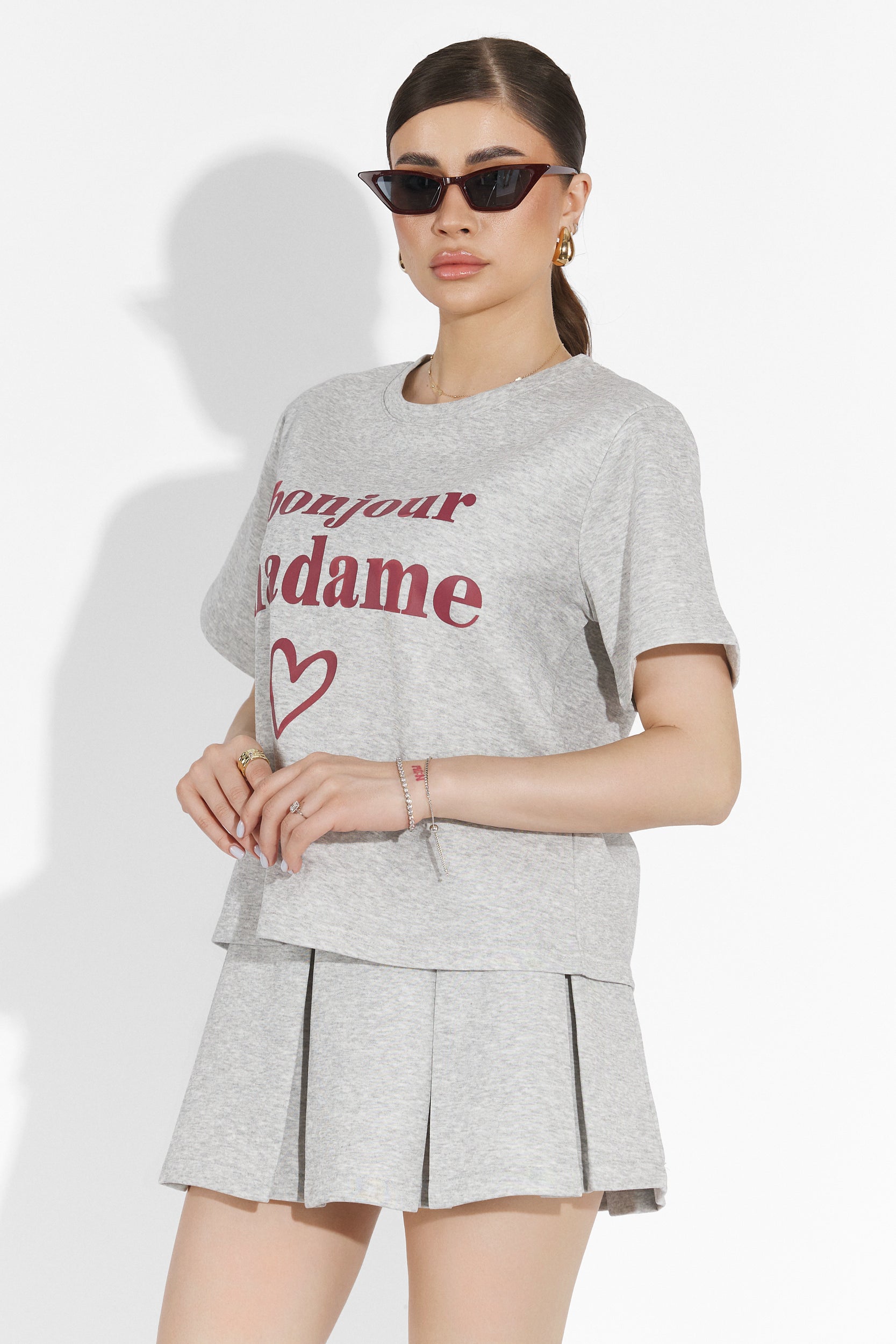 Myana Bogas szürke szoknyakosztüm