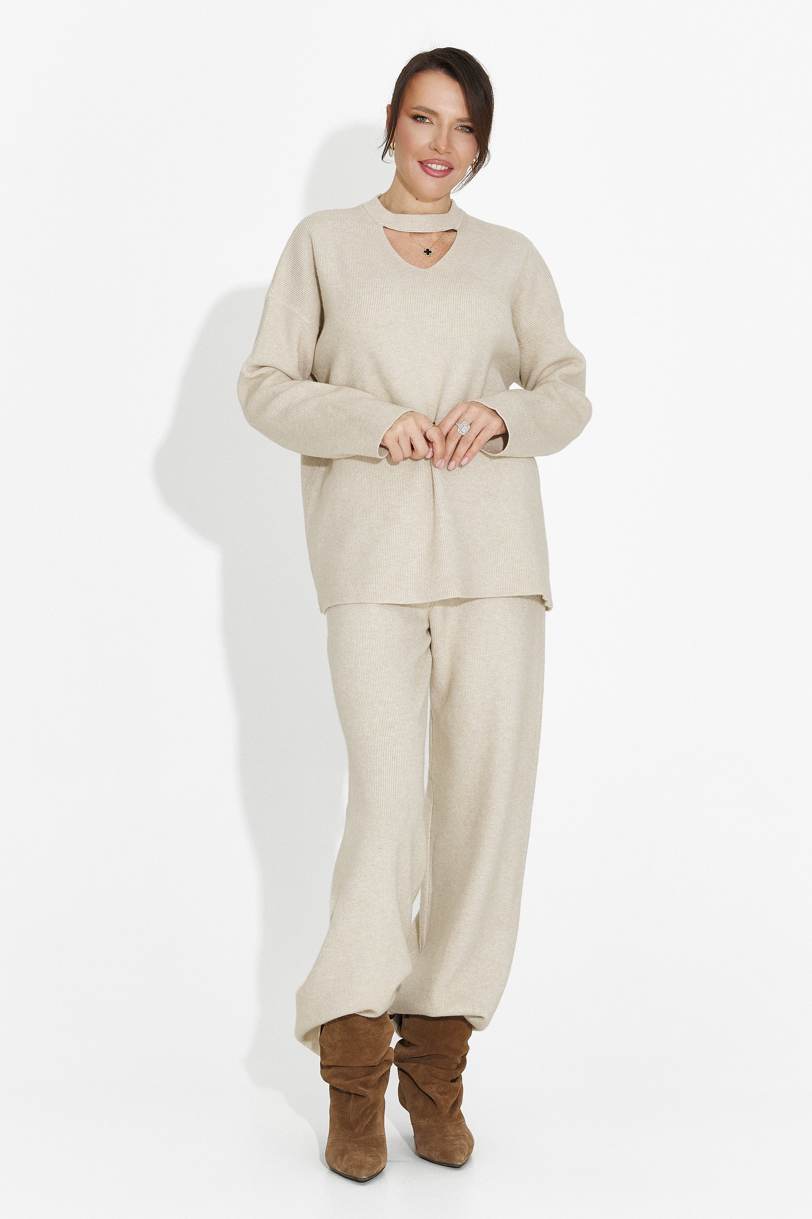 Bézs nadrágkosztüm Kania Bogas