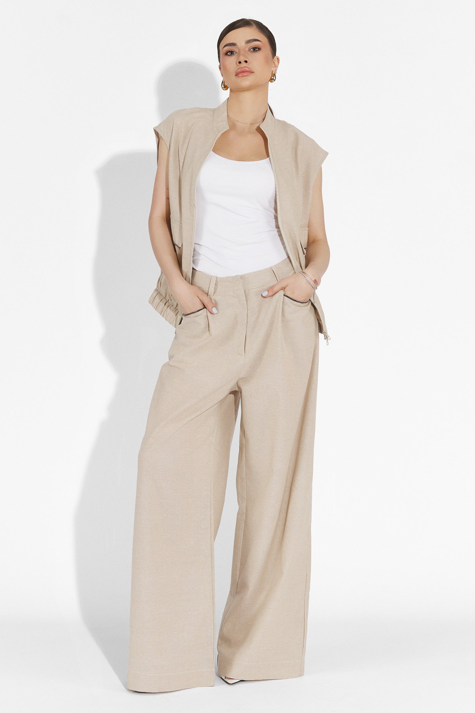 Onulko Bogas Bézs Nadrágkosztüm