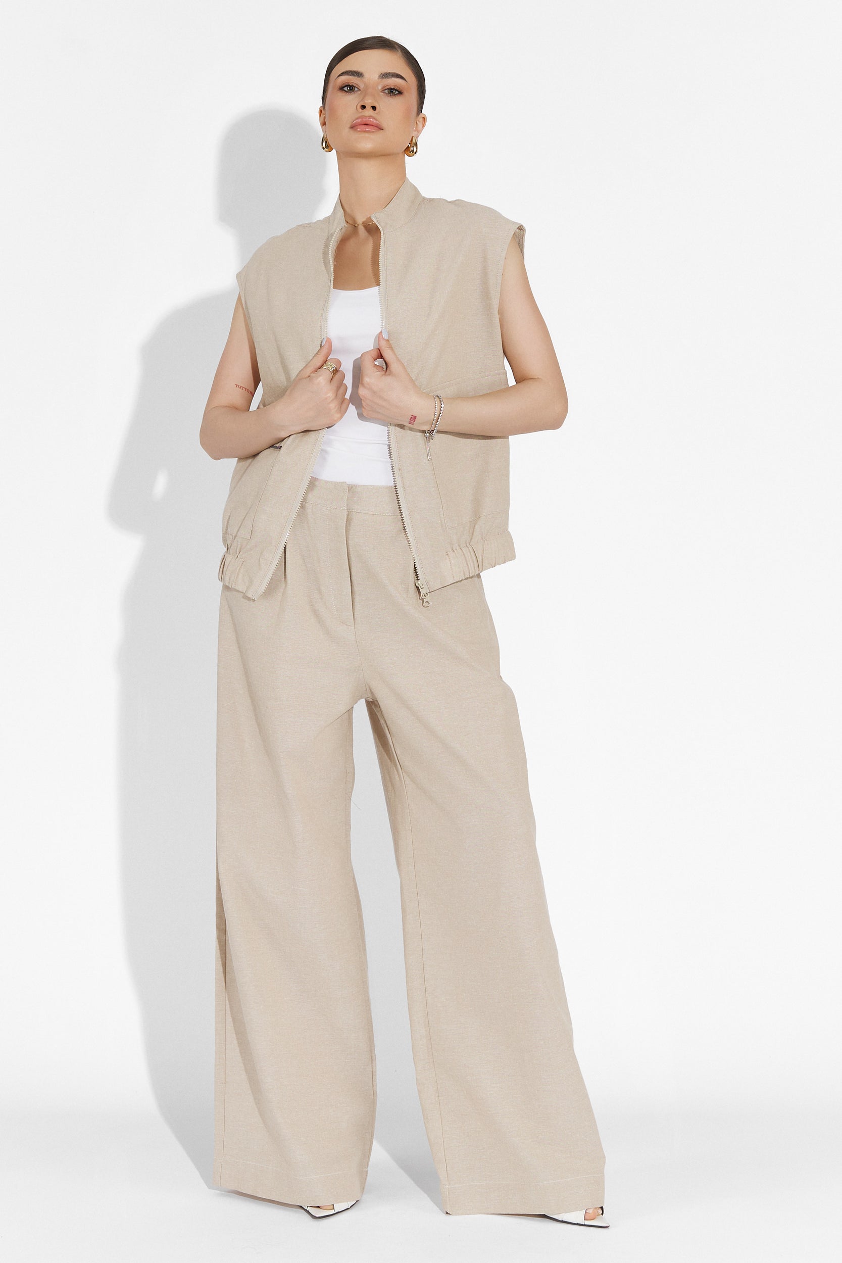 Onulko Bogas Bézs Nadrágkosztüm