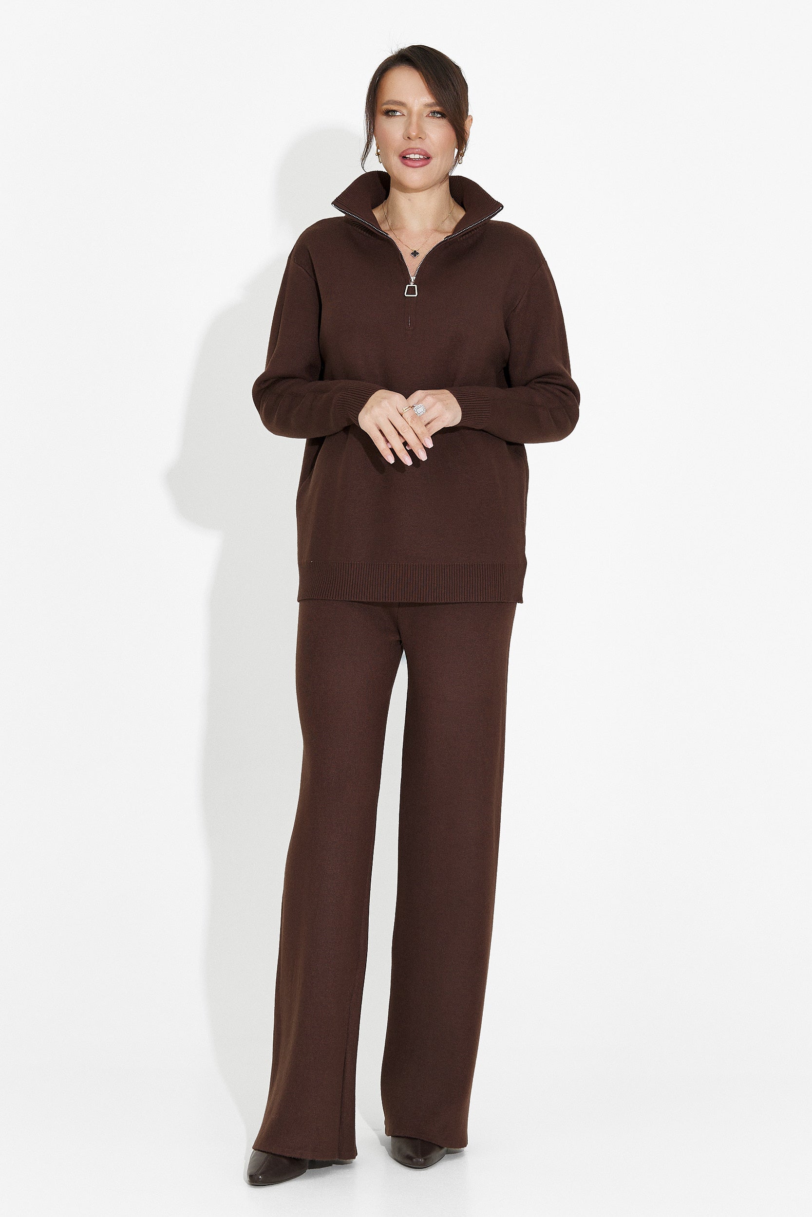 Barna nadrágos szett Lebrisa Bogas