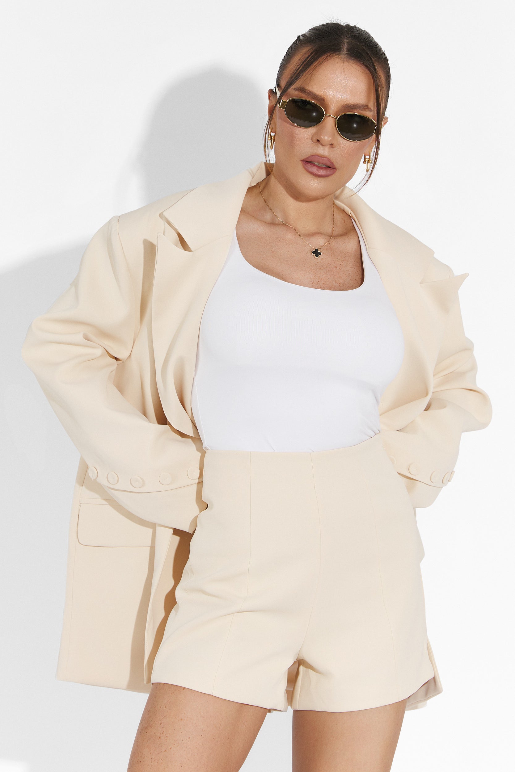 Smozy Bogas Bézs Rövidnadrág Szett