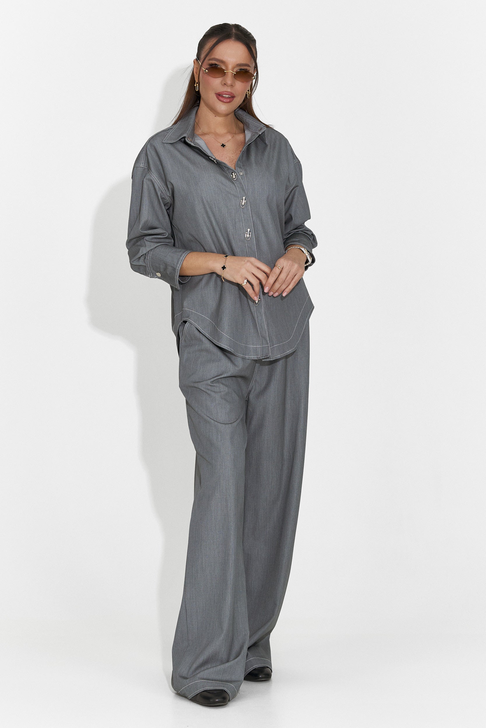 Női szürke hétköznapi öltözet Elisio Bogas