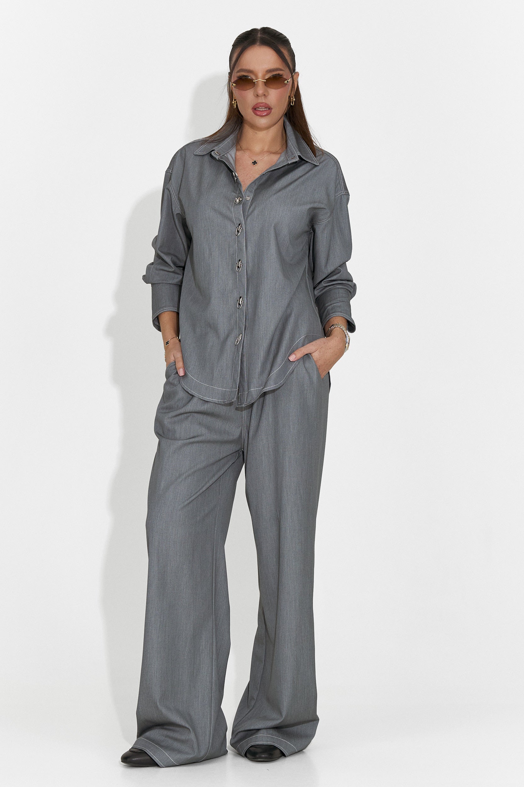 Női szürke hétköznapi öltözet Elisio Bogas