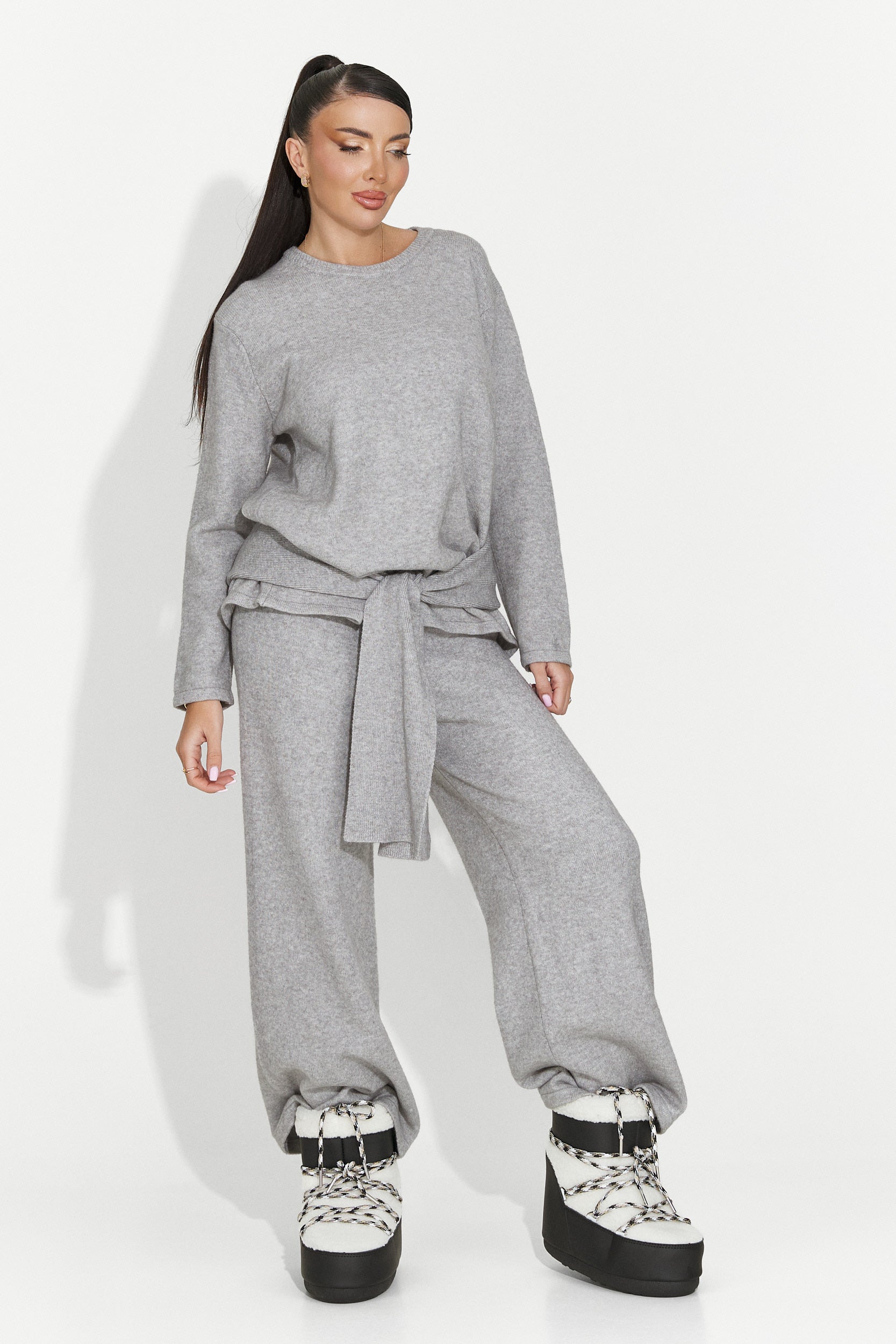 Vencilie Bogas laza szürke női öltöny