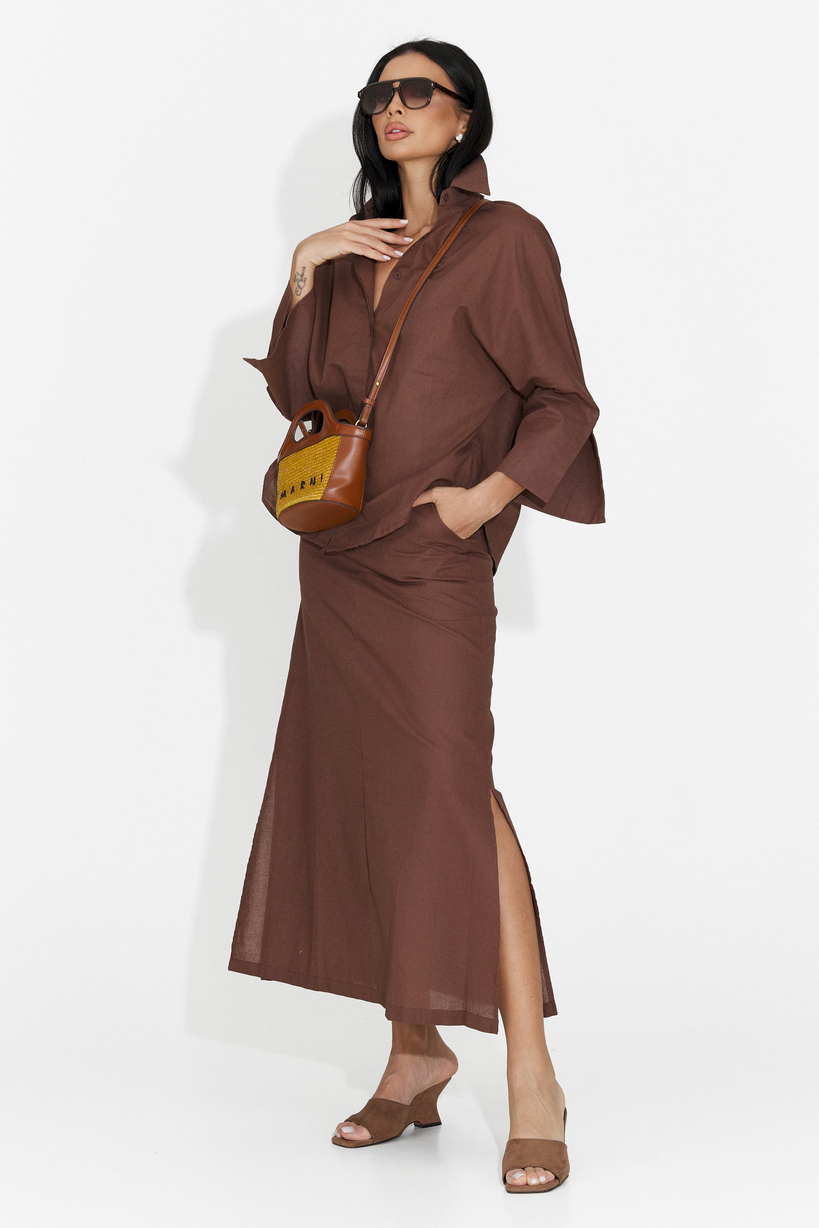 Demarisa Bogas női szett barna szoknyával