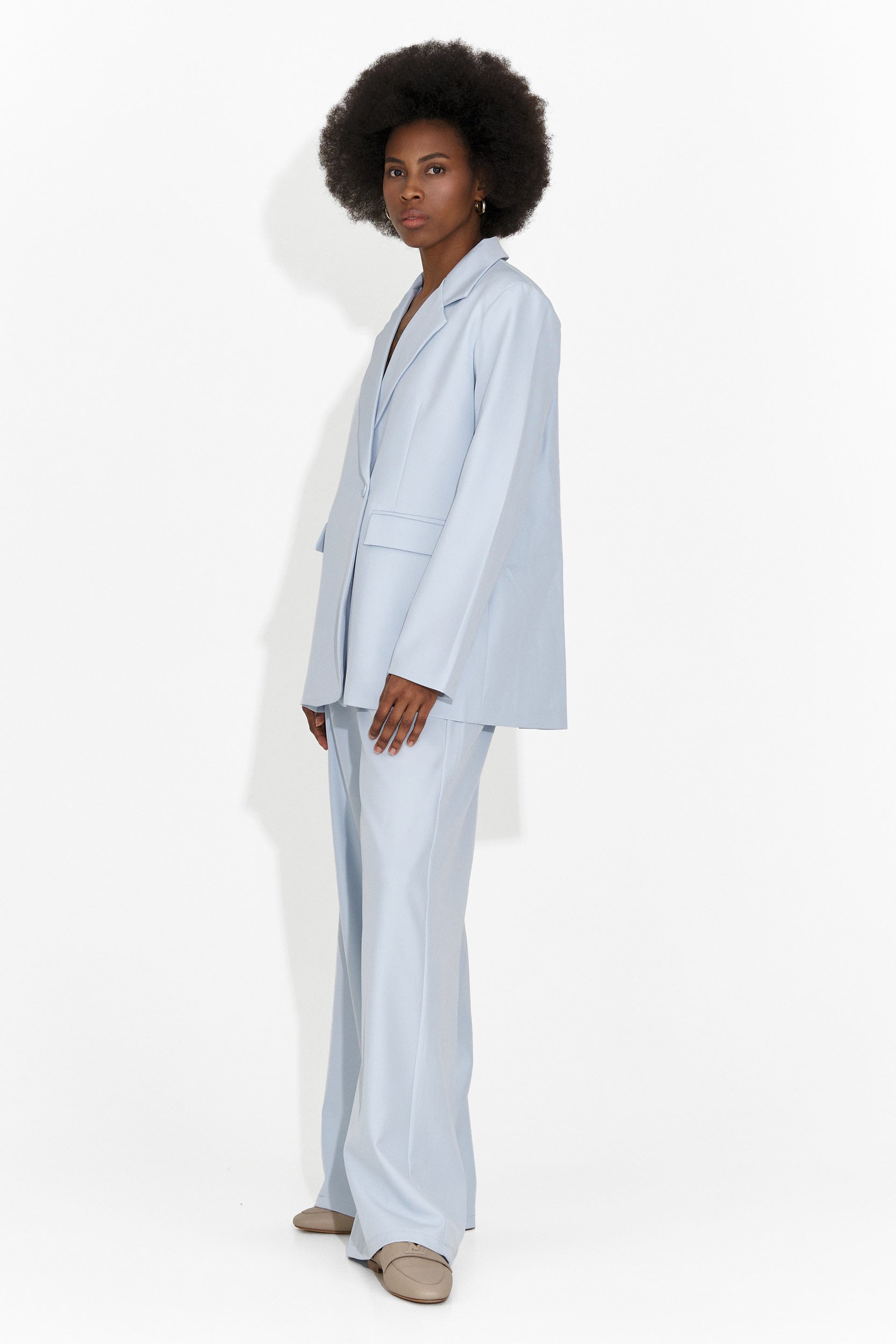 Elegáns női kosztüm világoskék Timelia Bogas