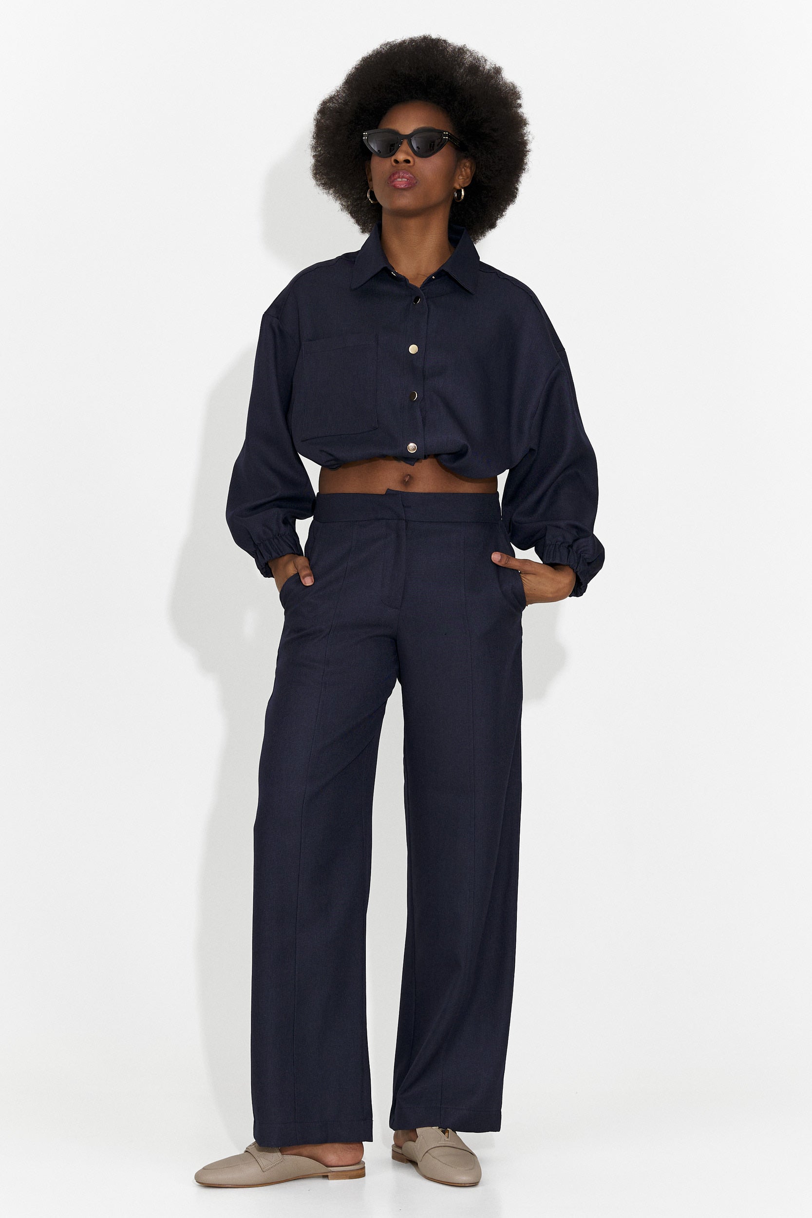 Elegáns női kosztüm sötétkék Densia Bogas