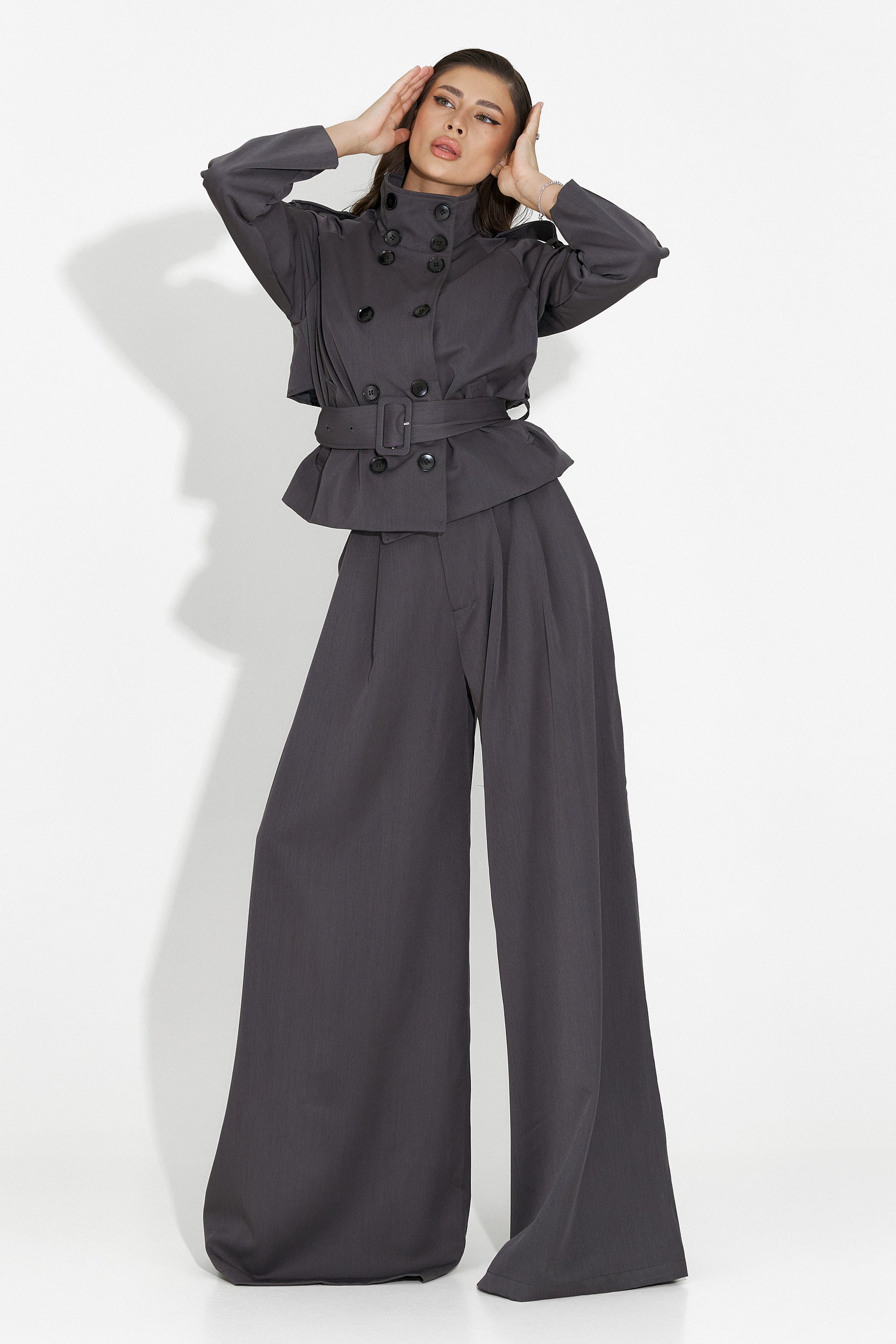 Elegáns szürke Belora Bogas női öltöny