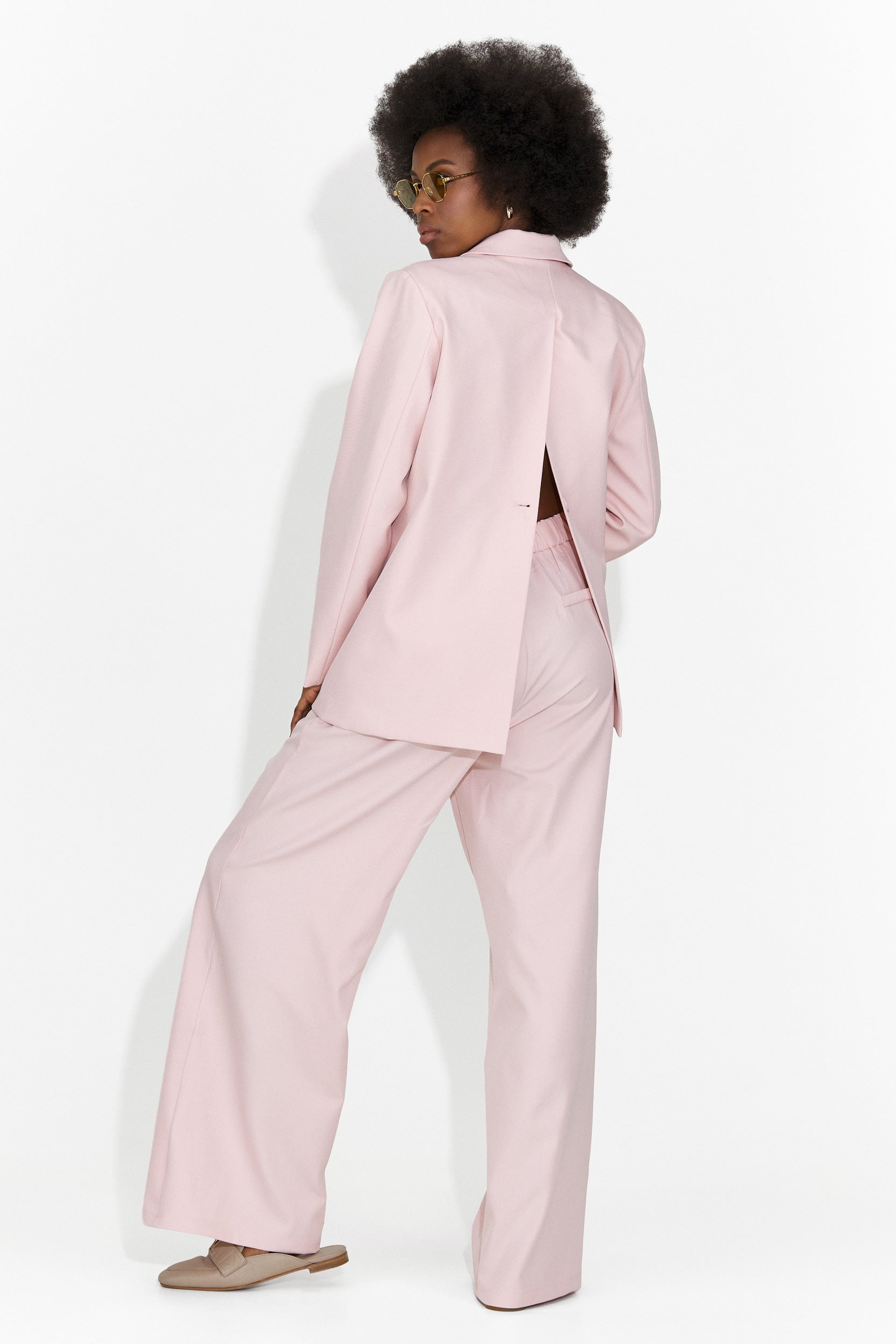 Elegáns női kosztüm rózsaszín Timelia Bogas