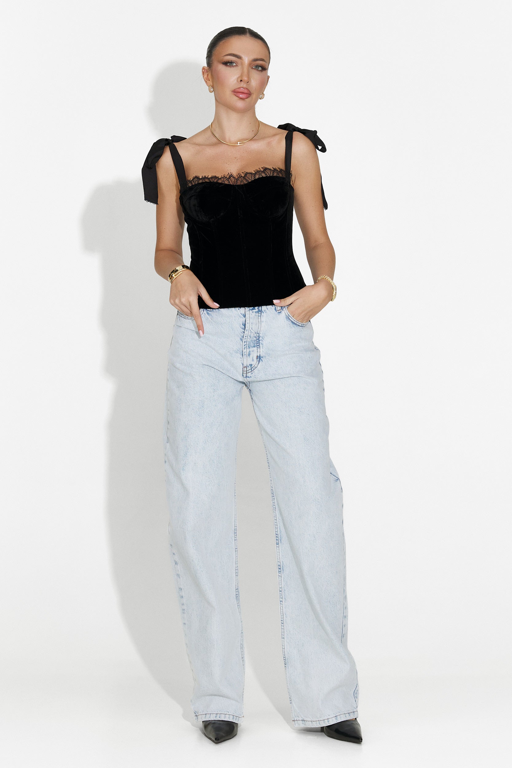 Elegáns Fekete Dianela Bogas Női Fűző