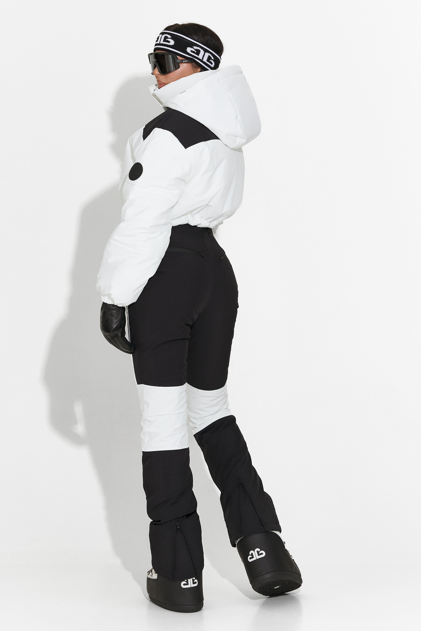 Laza fehér síruha Camelay Bogas-tól