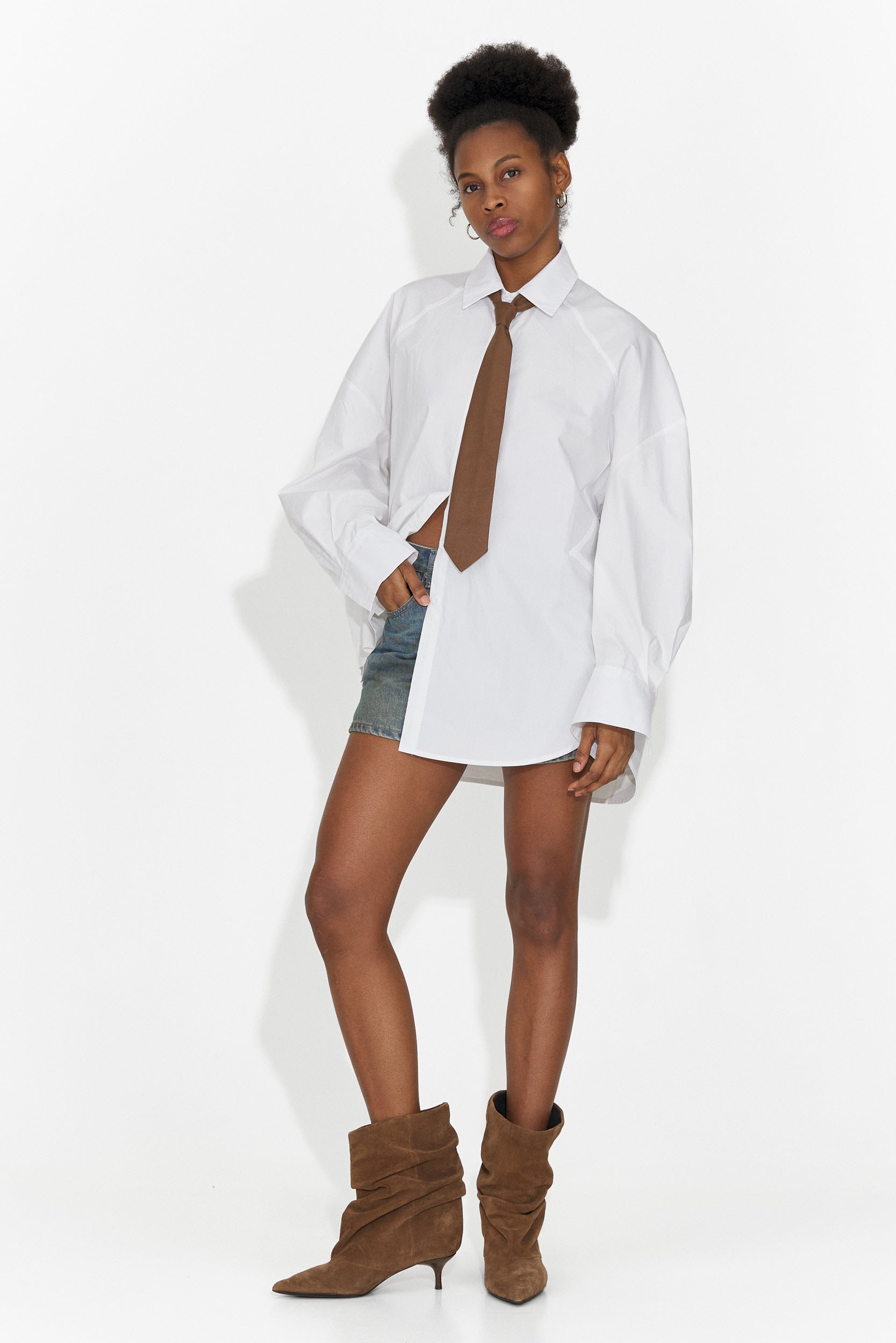 Női barna nyakkendő Sindia Bogas