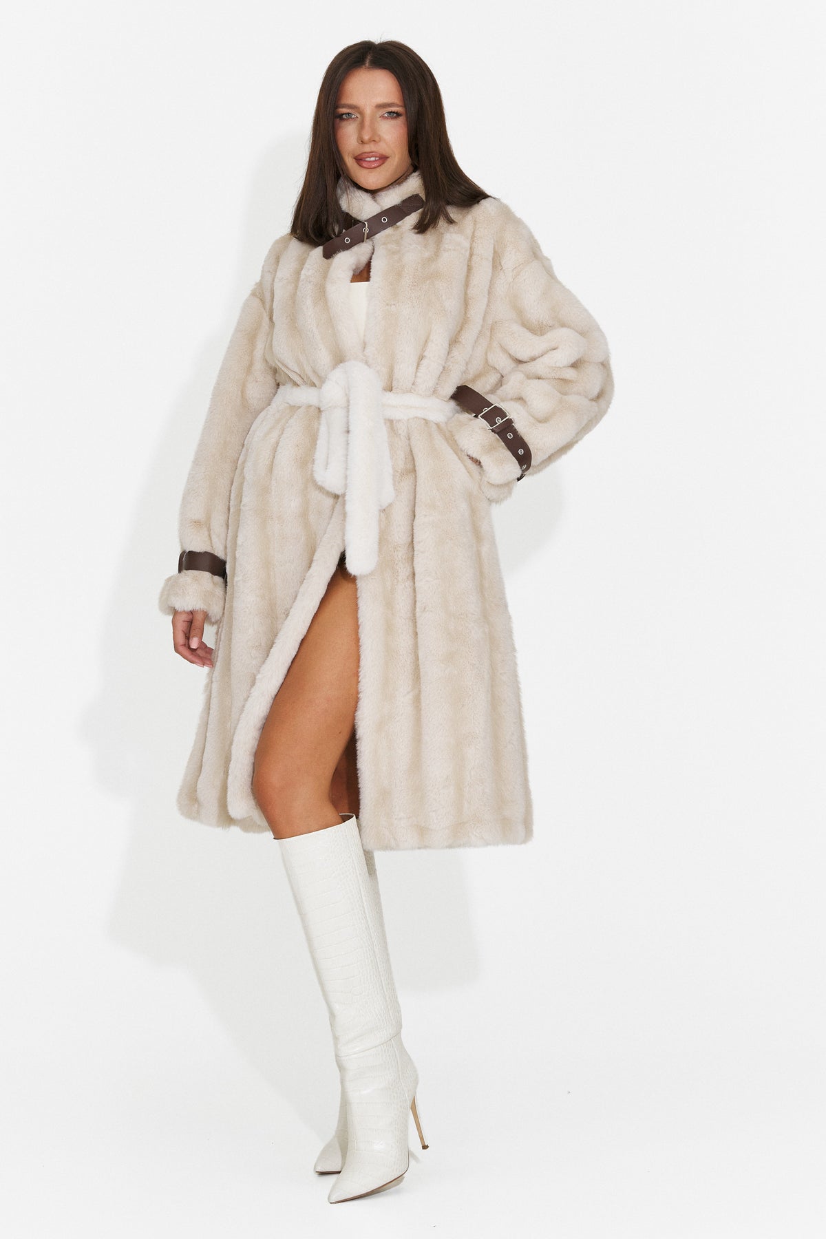 Haina de blana eleganta crem Bryzina Bogas
