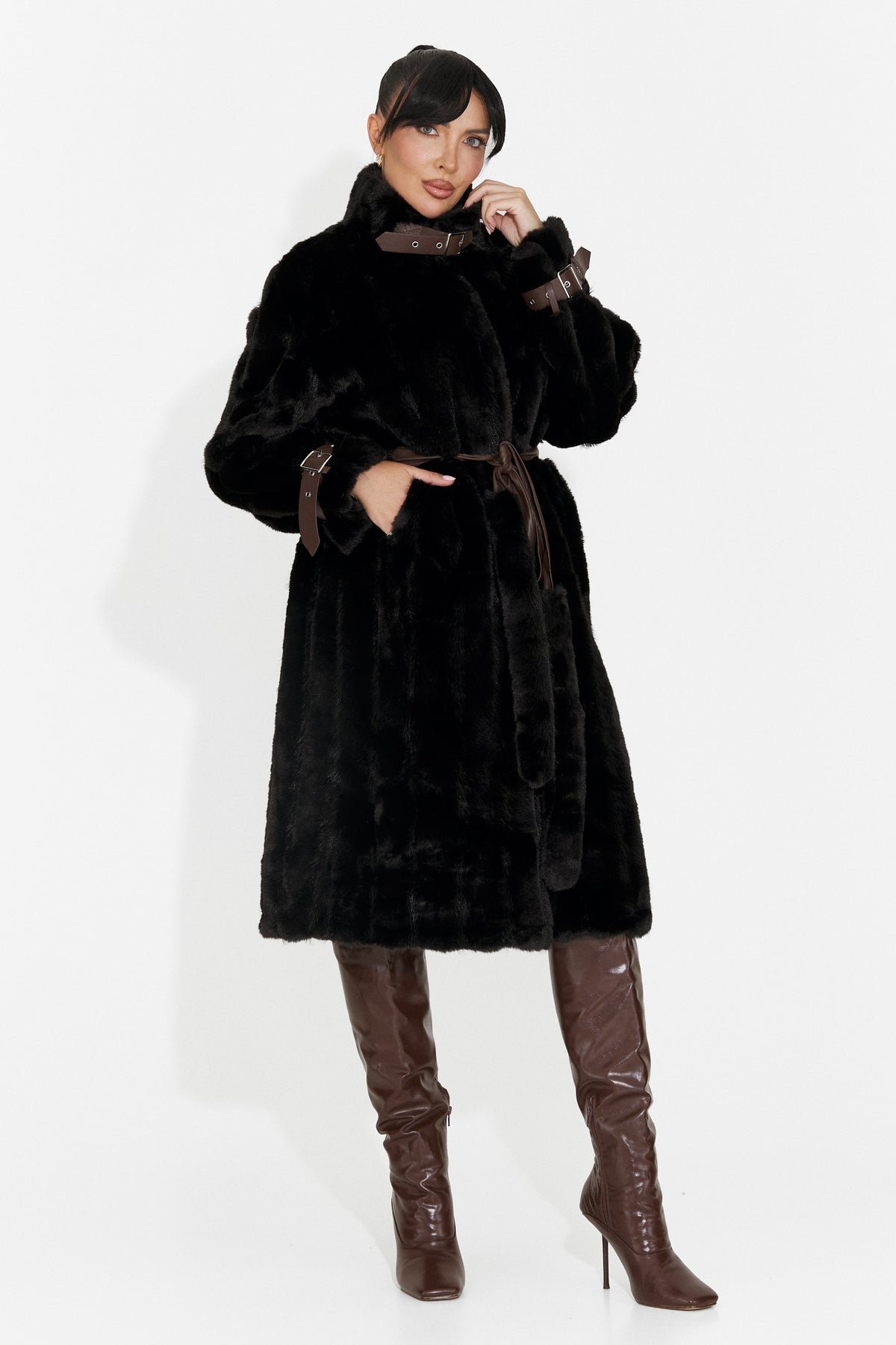 Haina de blana eleganta negru Bryzina Bogas