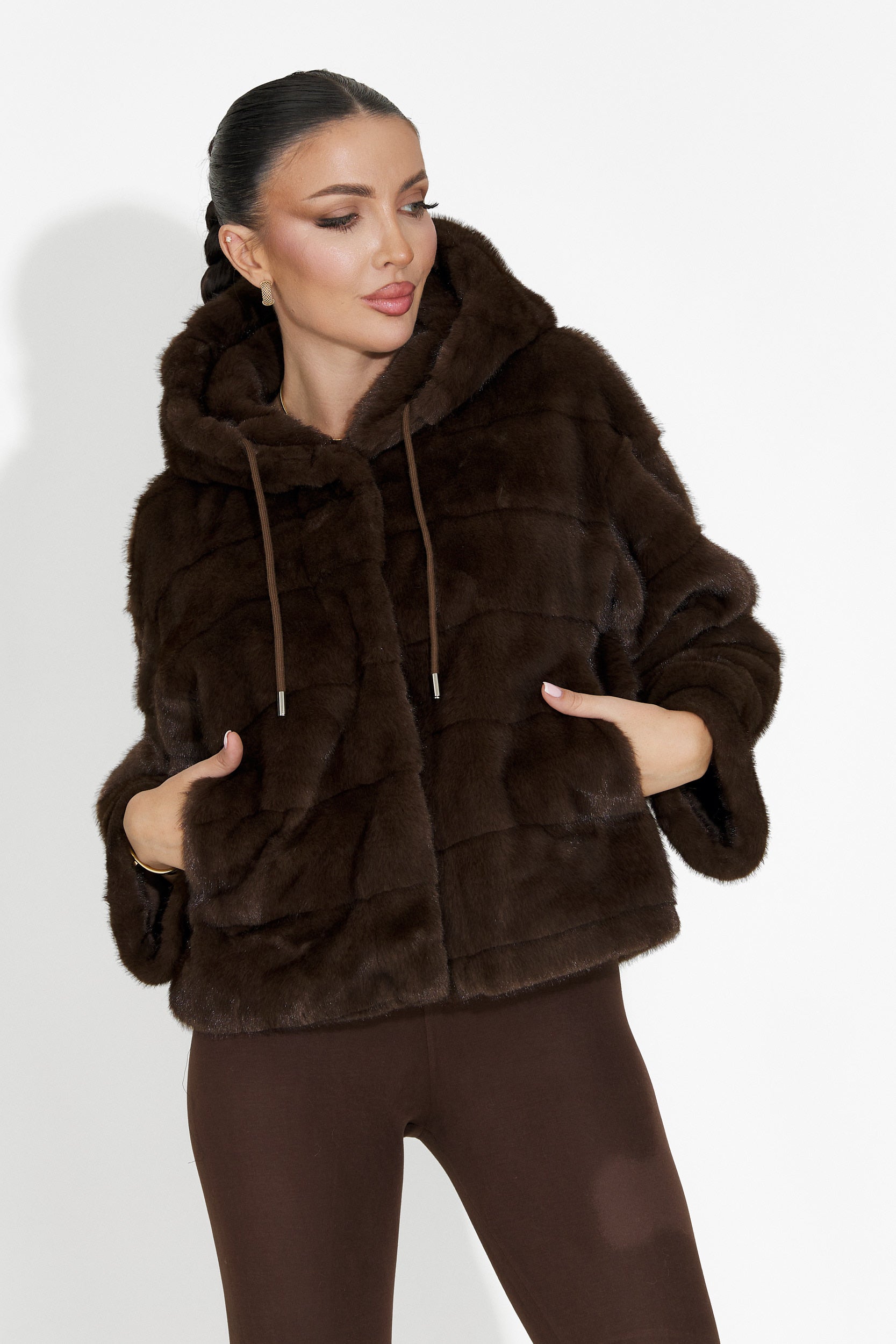 Alaszkai Barna Bőrmelegítő Kabát