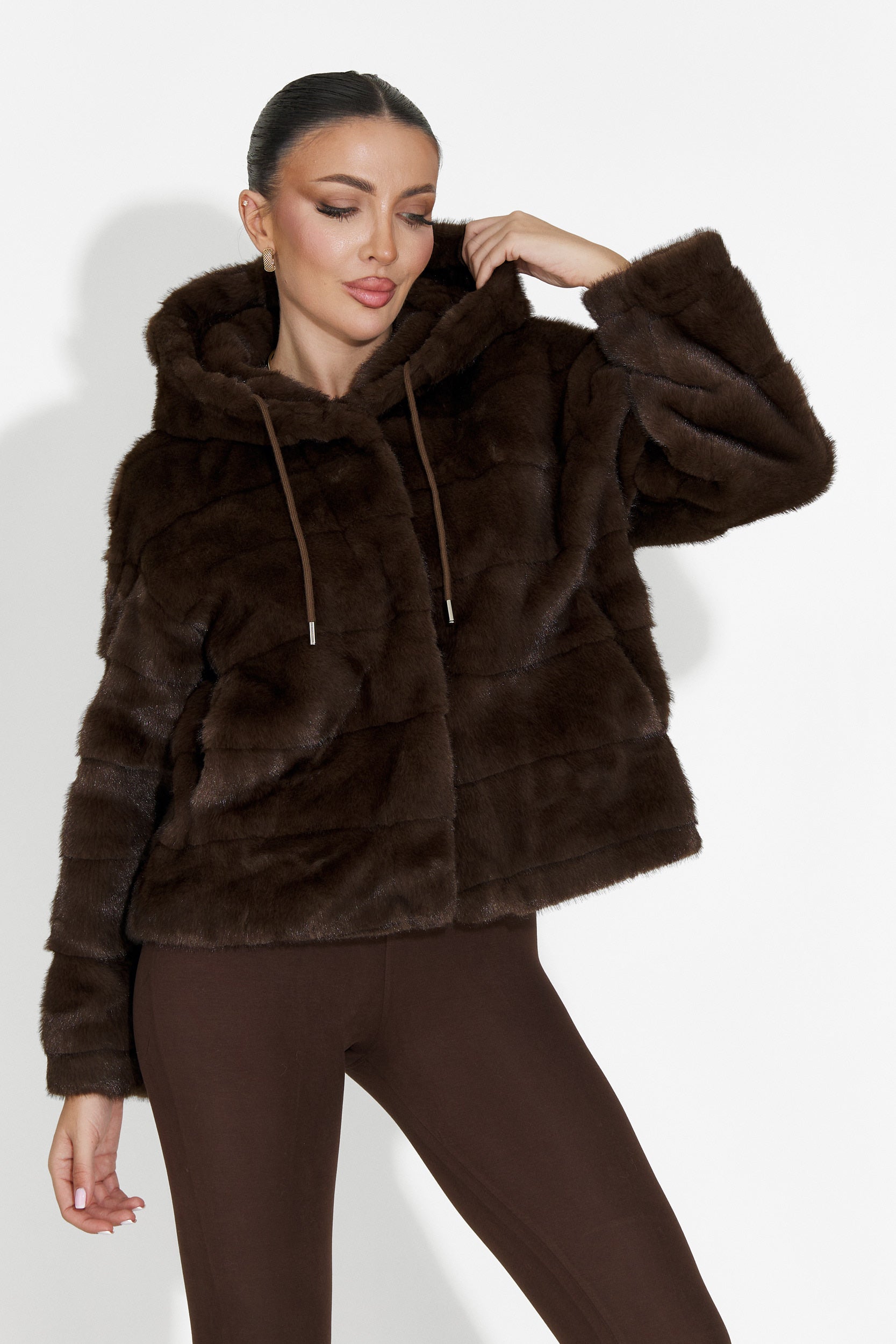 Alaszkai Barna Bőrmelegítő Kabát