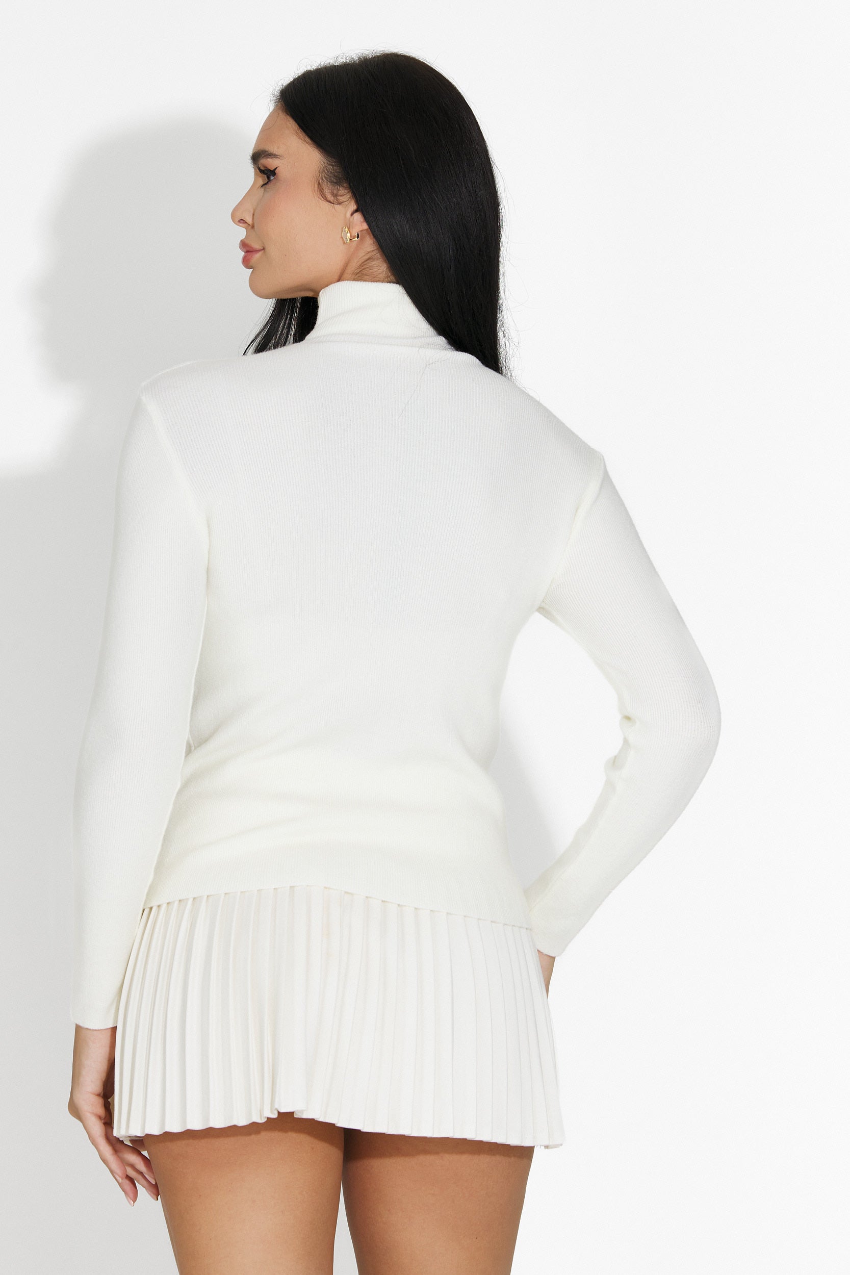 Laza bézs hölgy pulóver Invera Bogas-tól