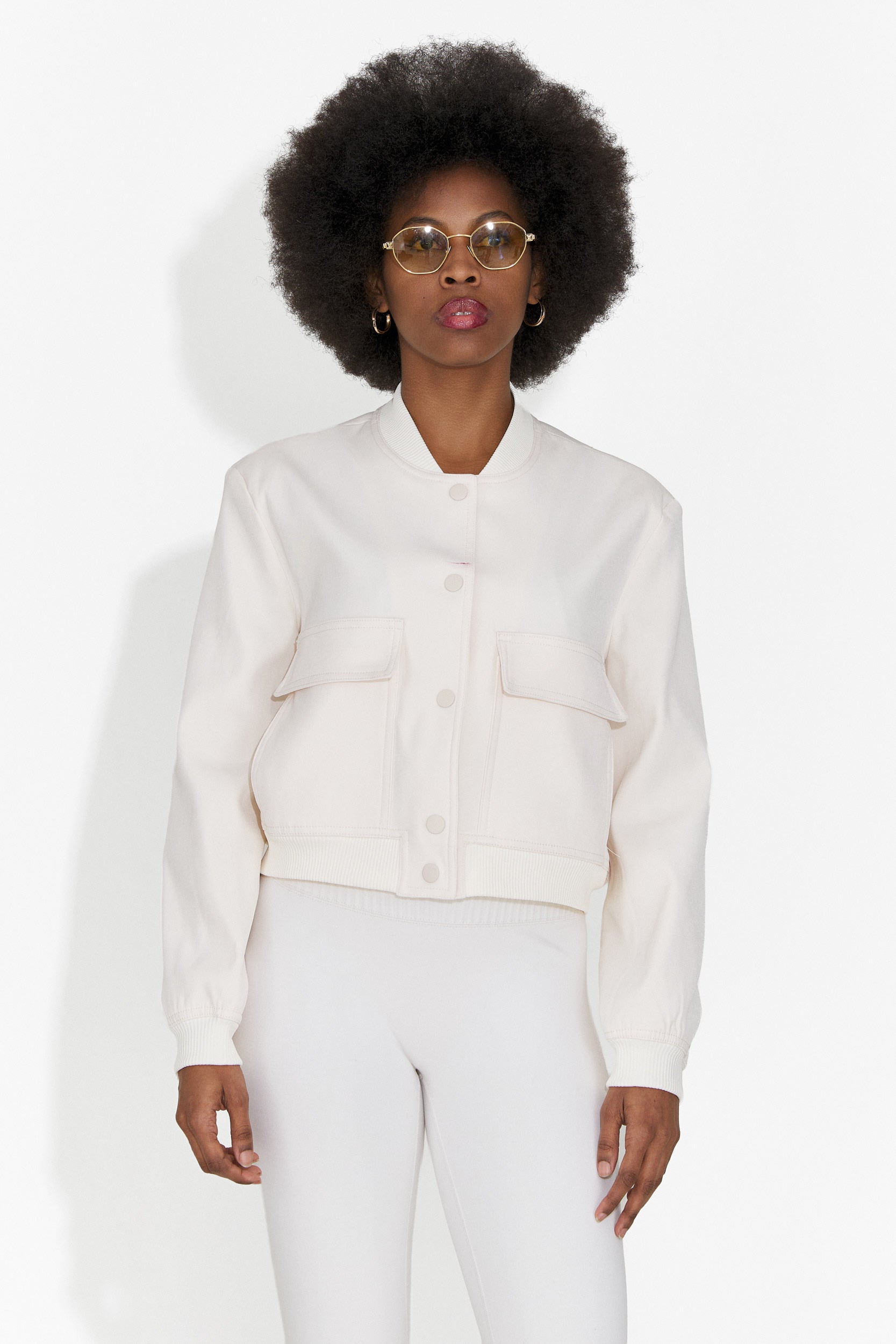 Női alkalmi krémszínű dzseki Cataleia Bogas