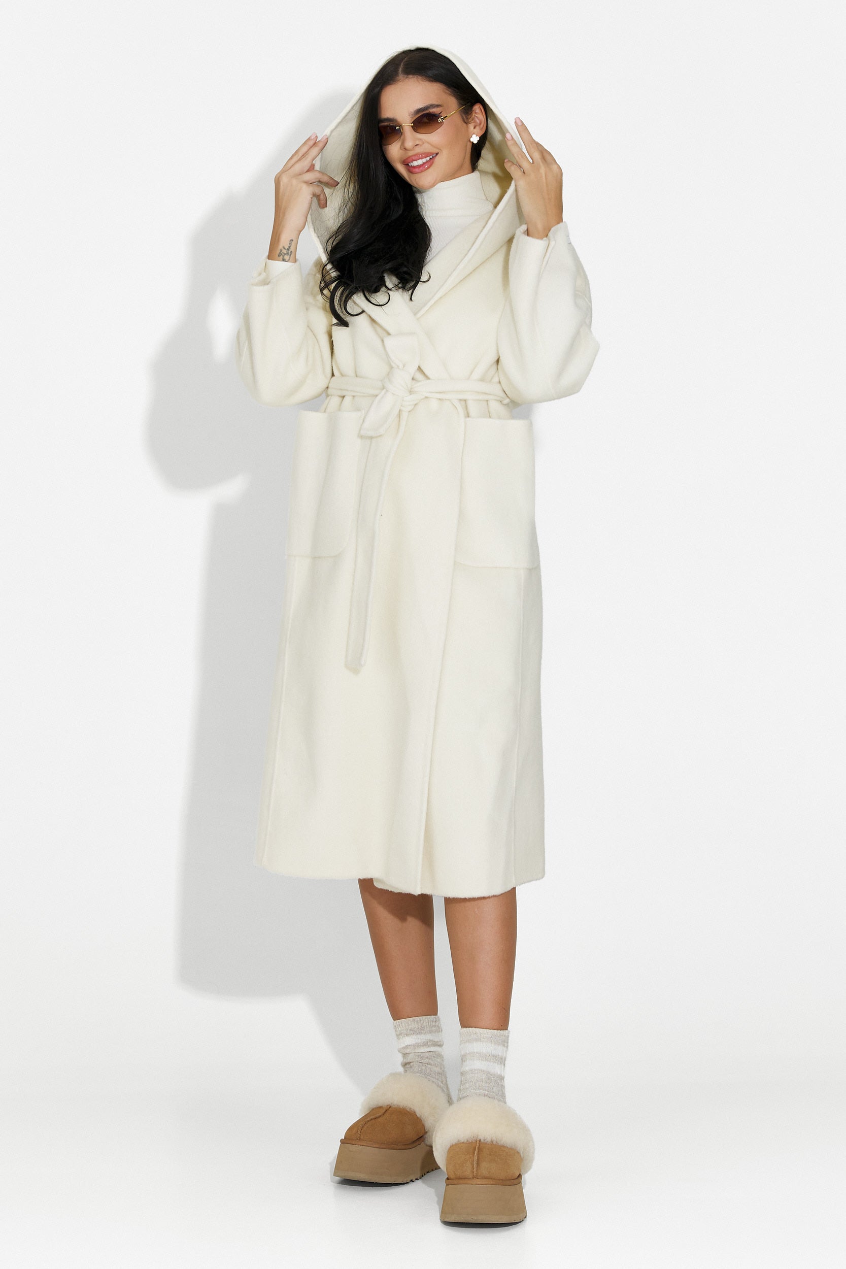 Elegáns Bezs Női Kabát Carivana Bogas