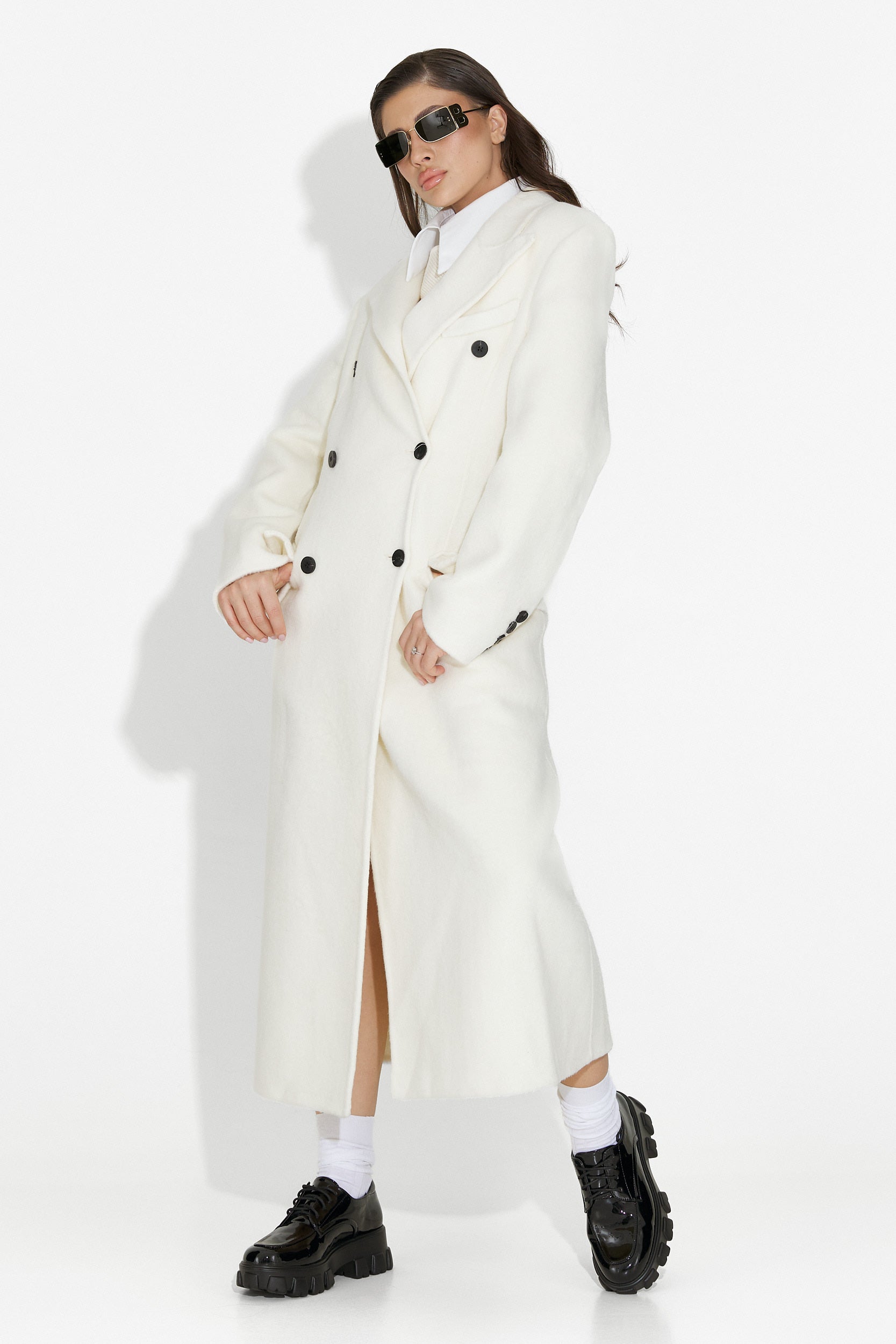 Elegáns bézs Savira Bogas hölgyek kabátja