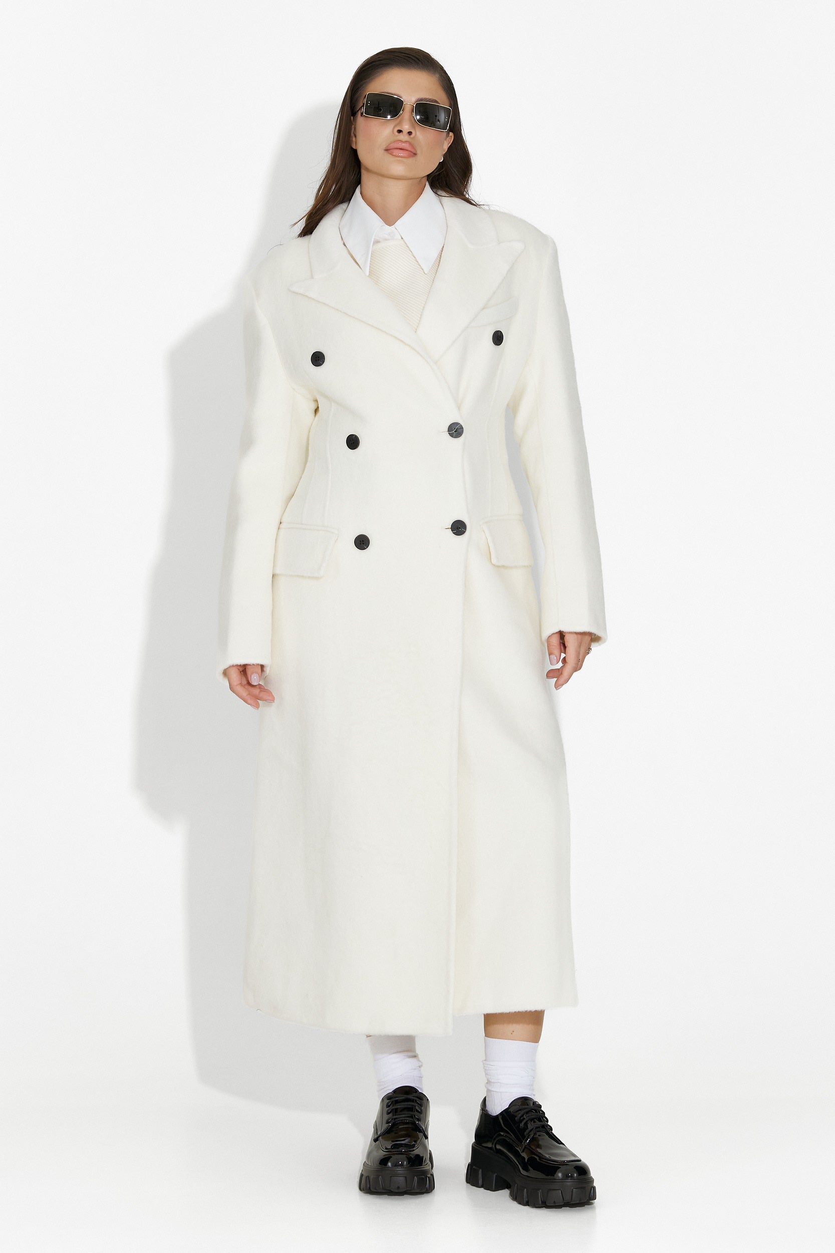 Elegáns bézs Savira Bogas hölgyek kabátja