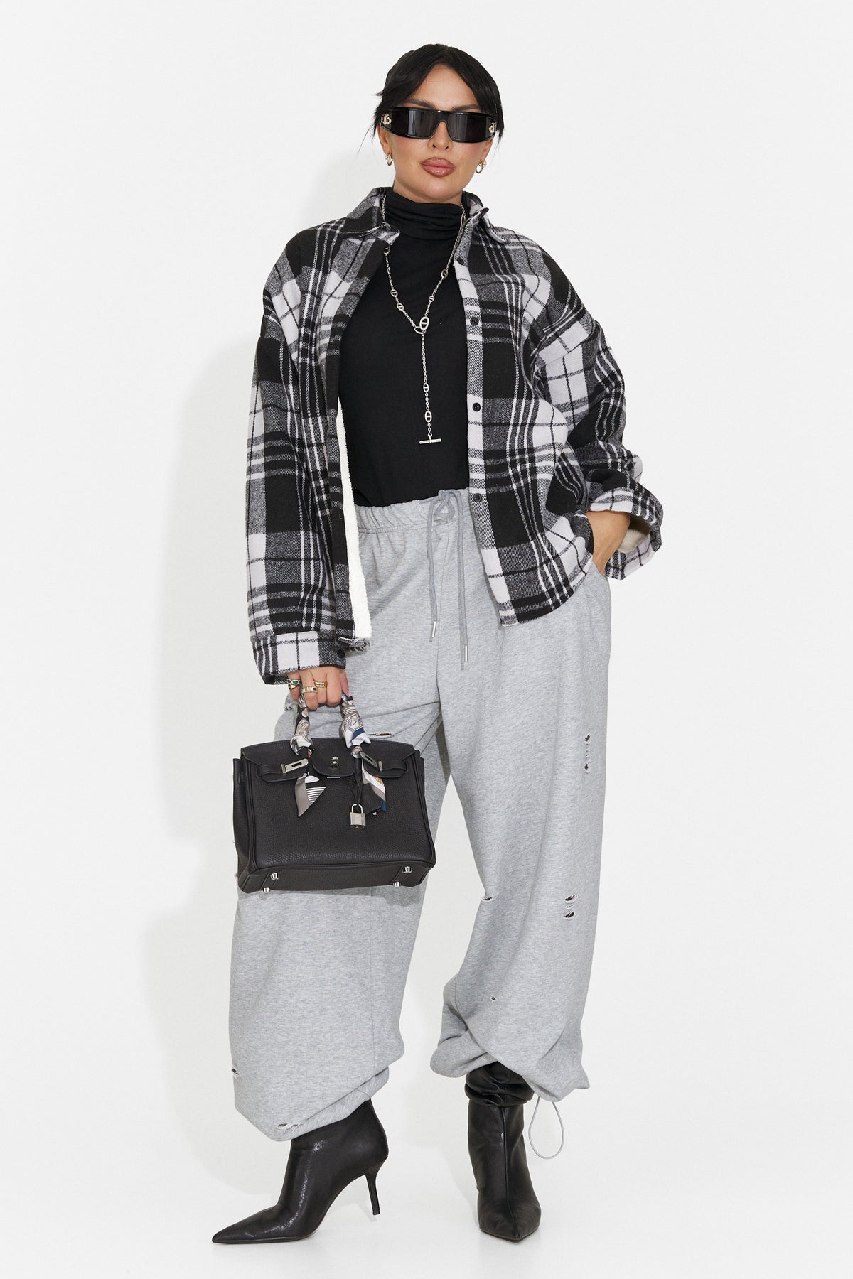 Pantaloni casual gri Lulaoa Bogas