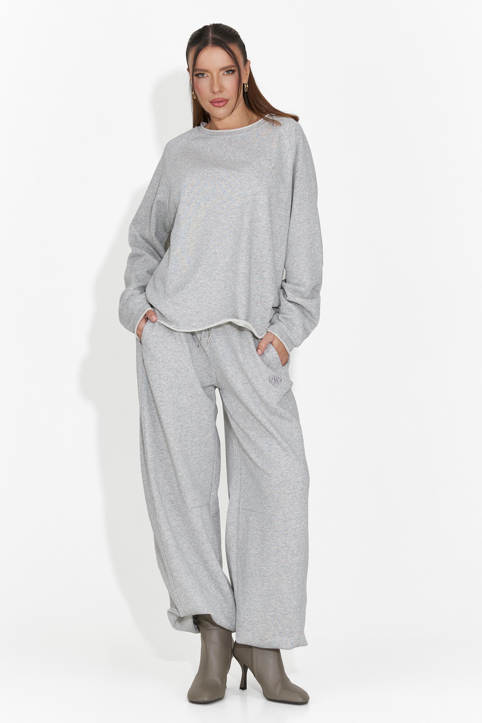 Szürke női hétköznapi nadrág Romela Bogas