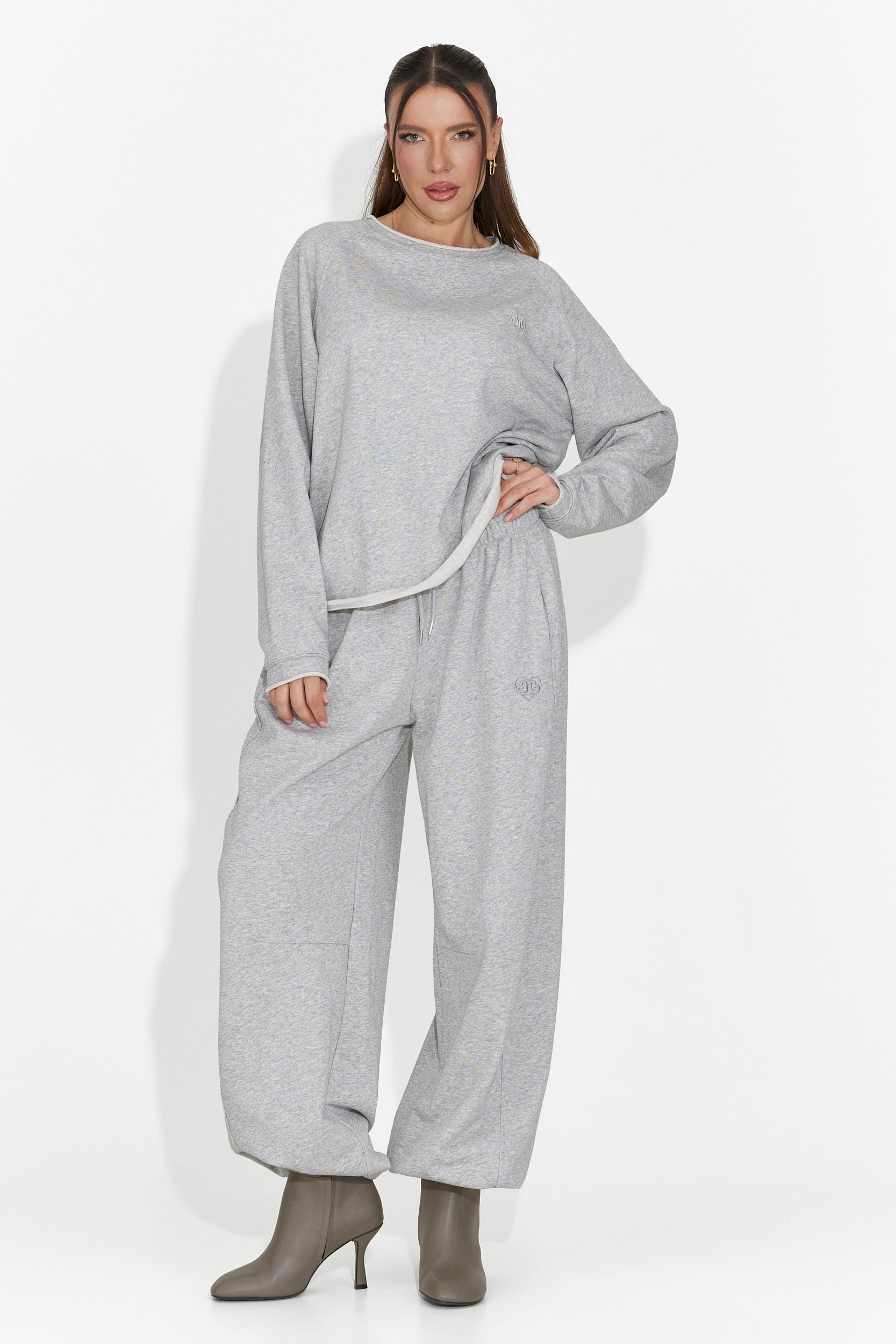 Szürke női hétköznapi nadrág Romela Bogas