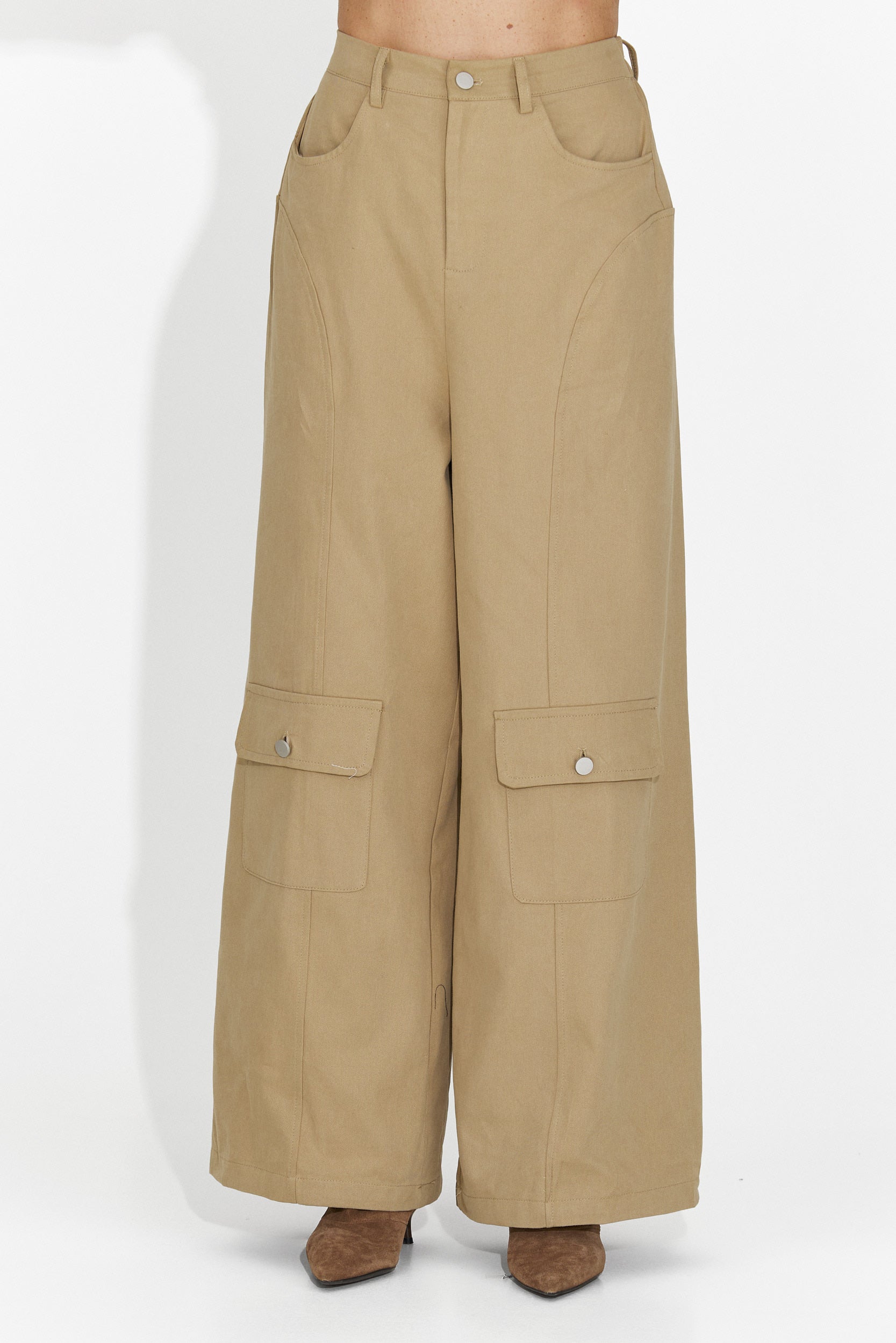 Női barna hétköznapi nadrág Nederia Bogas