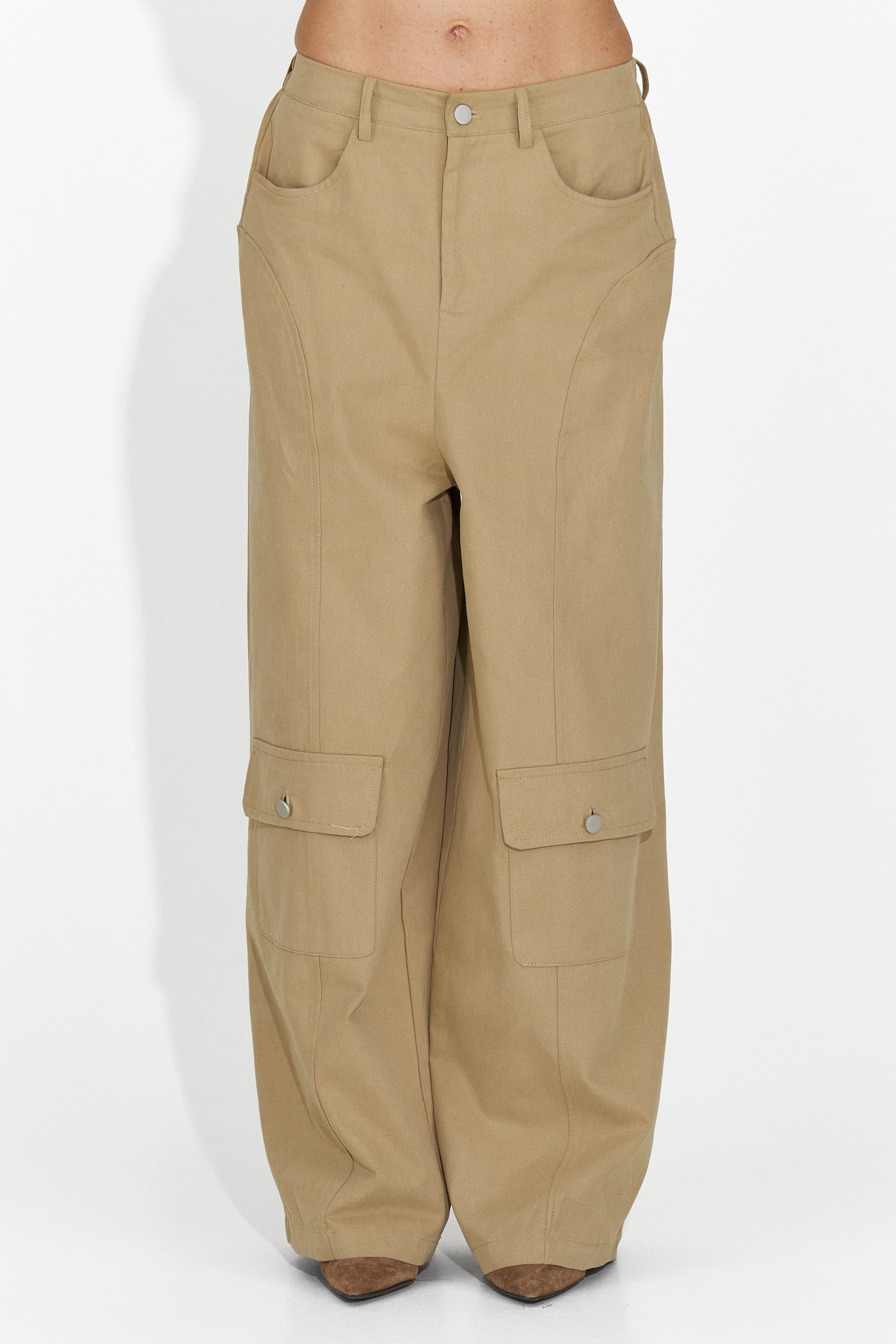 Női barna hétköznapi nadrág Nederia Bogas