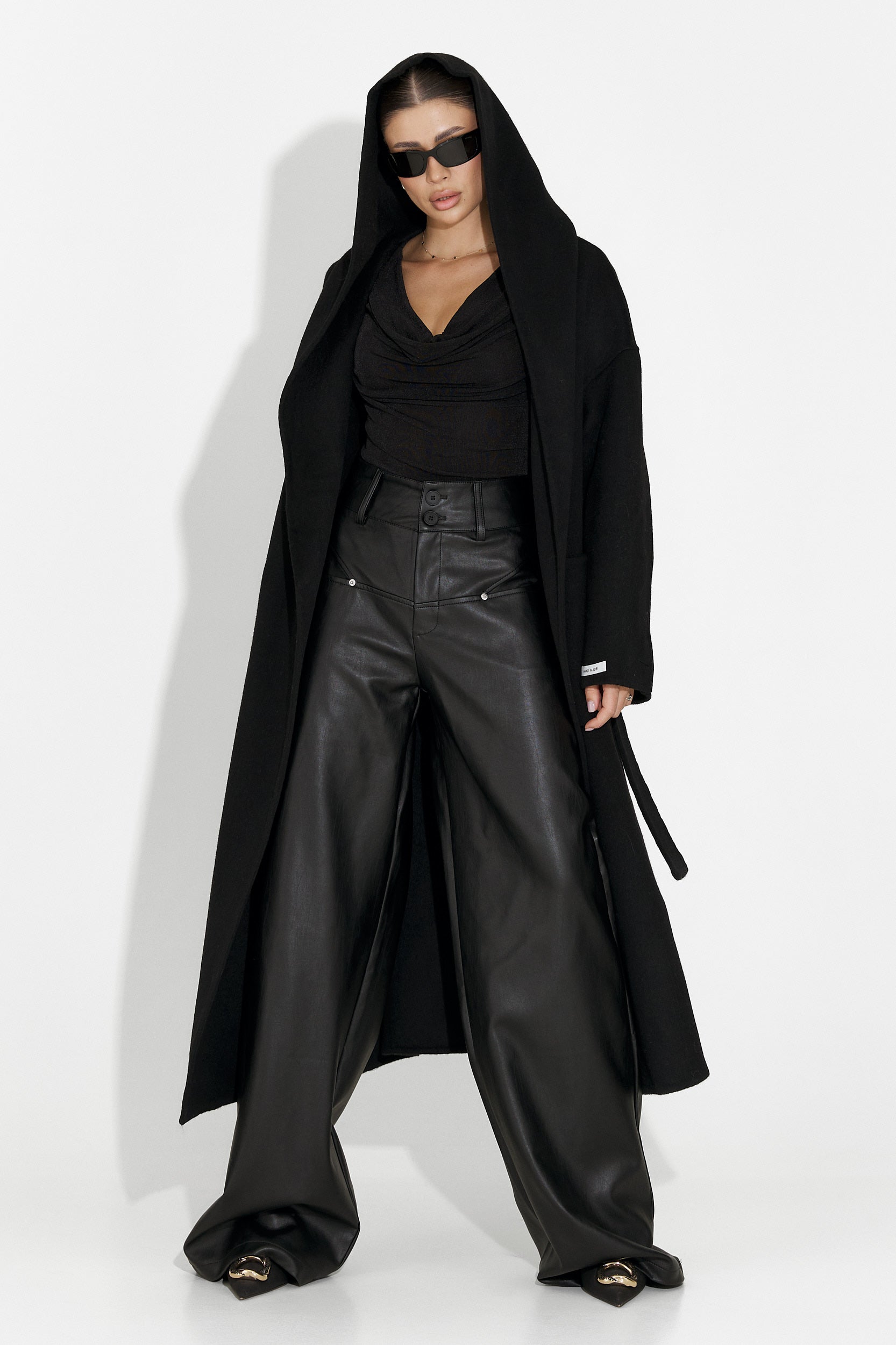 Elegáns fekete nadrág nőknek a Clorina Bogas-tól