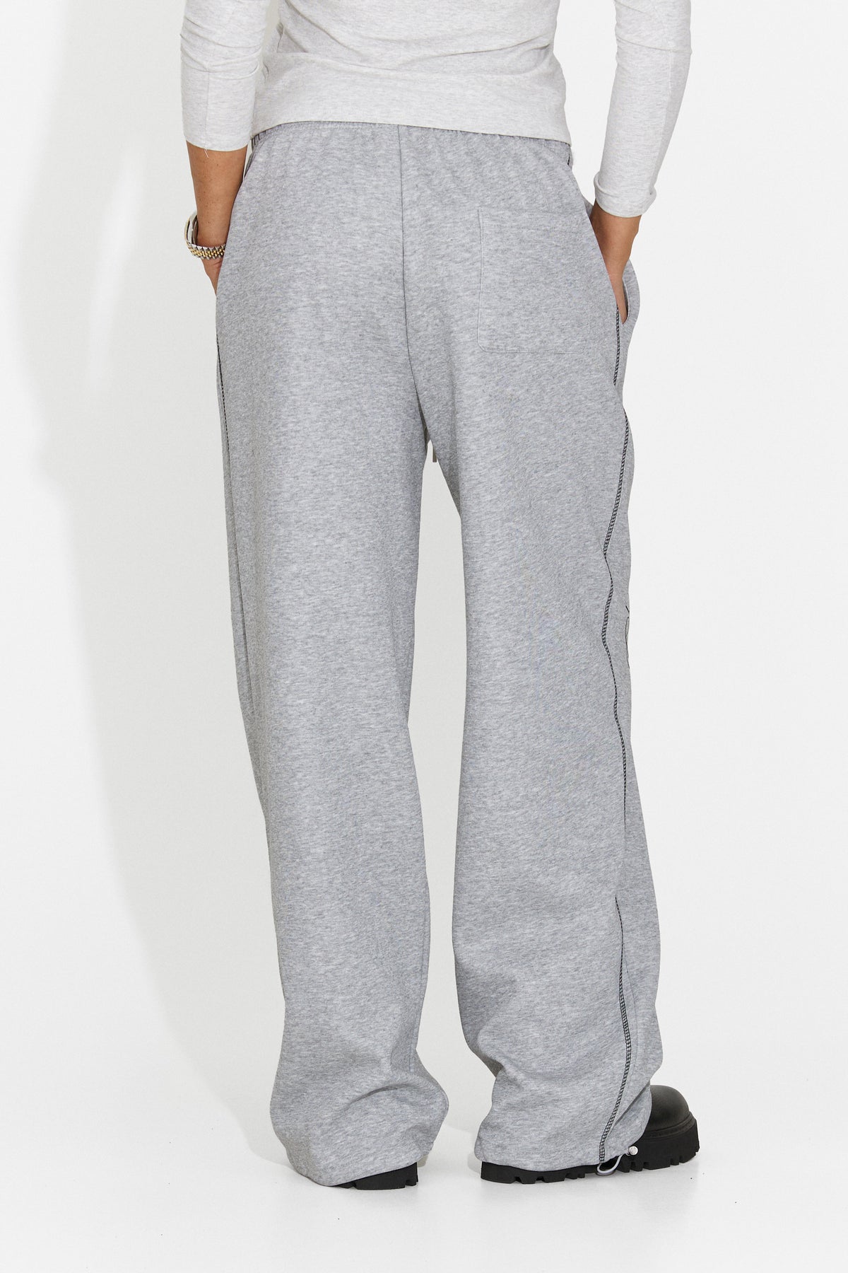 Pantaloni gri Losiaia Bogas