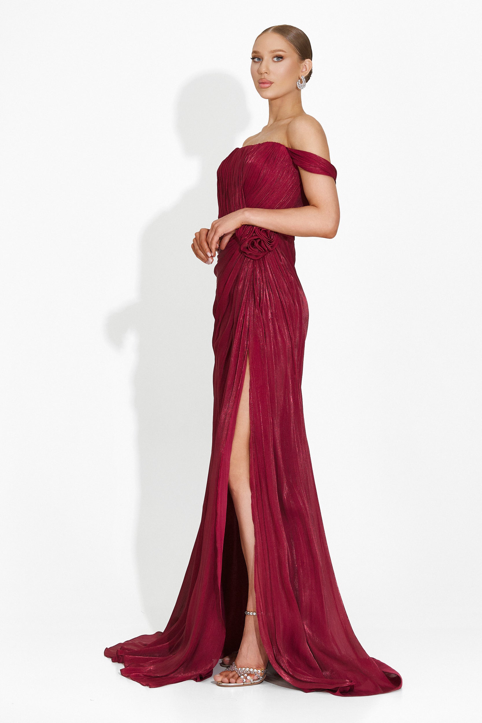 Sharmaine Bogas hosszú piros női ruha