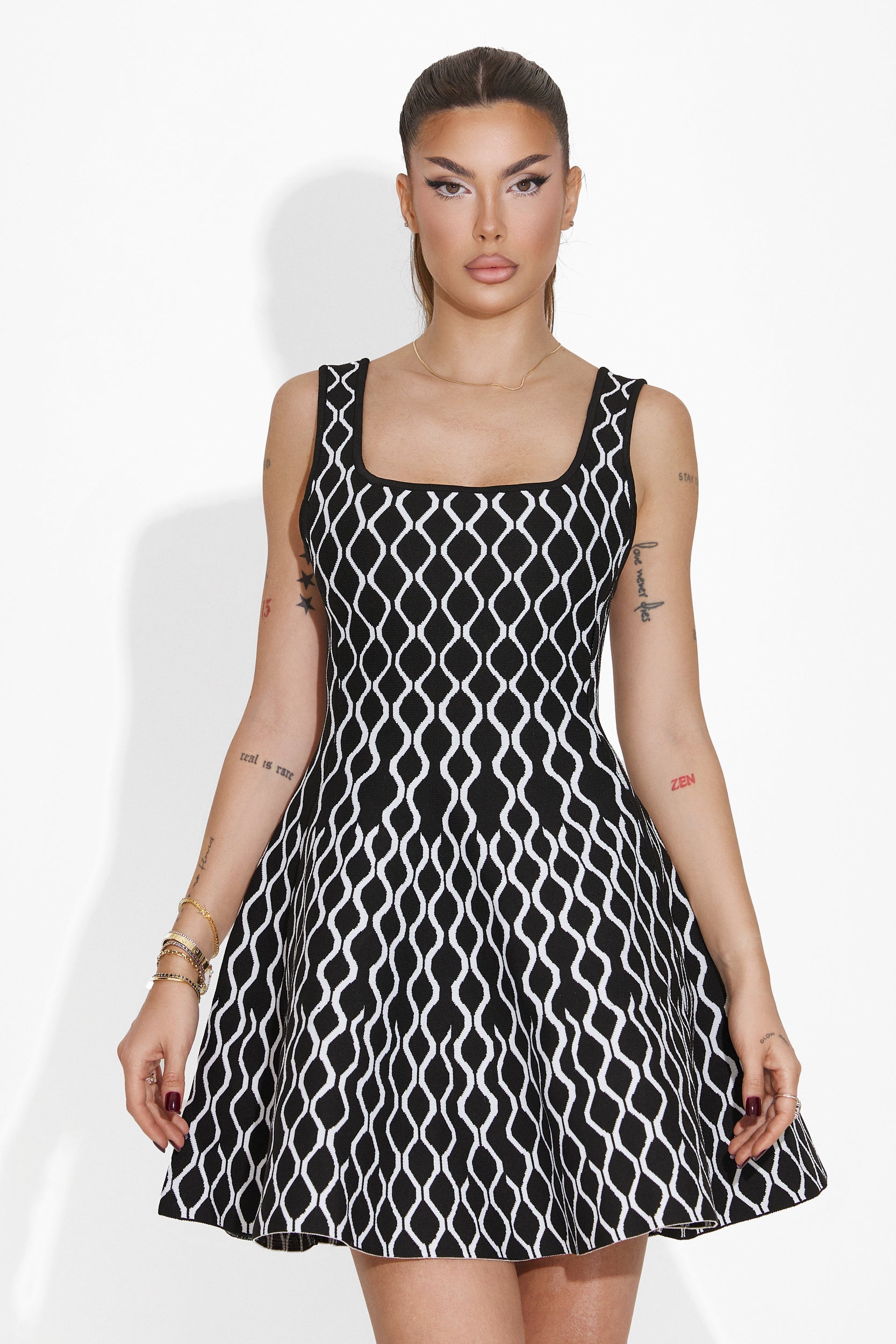 Shirma Bogas Elegáns Rövid Fekete Ruha Nőknek