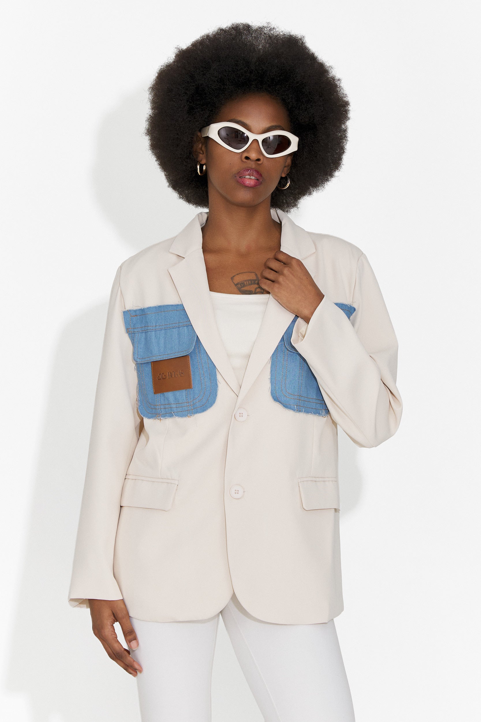 Elegáns női krémszínű zakó Graziela Bogas