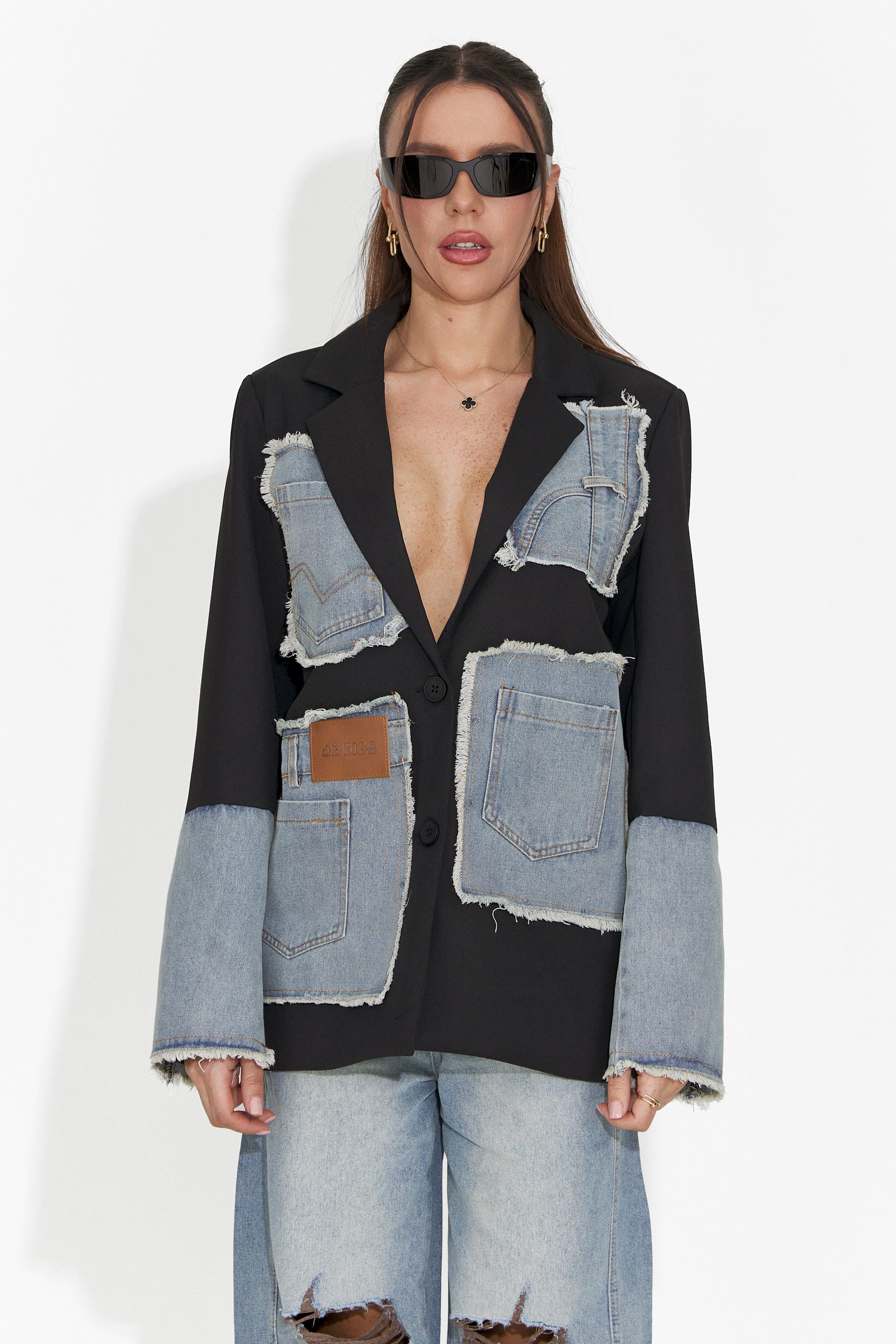 Elegáns fekete női blézer Rafaelia Bogas-tól